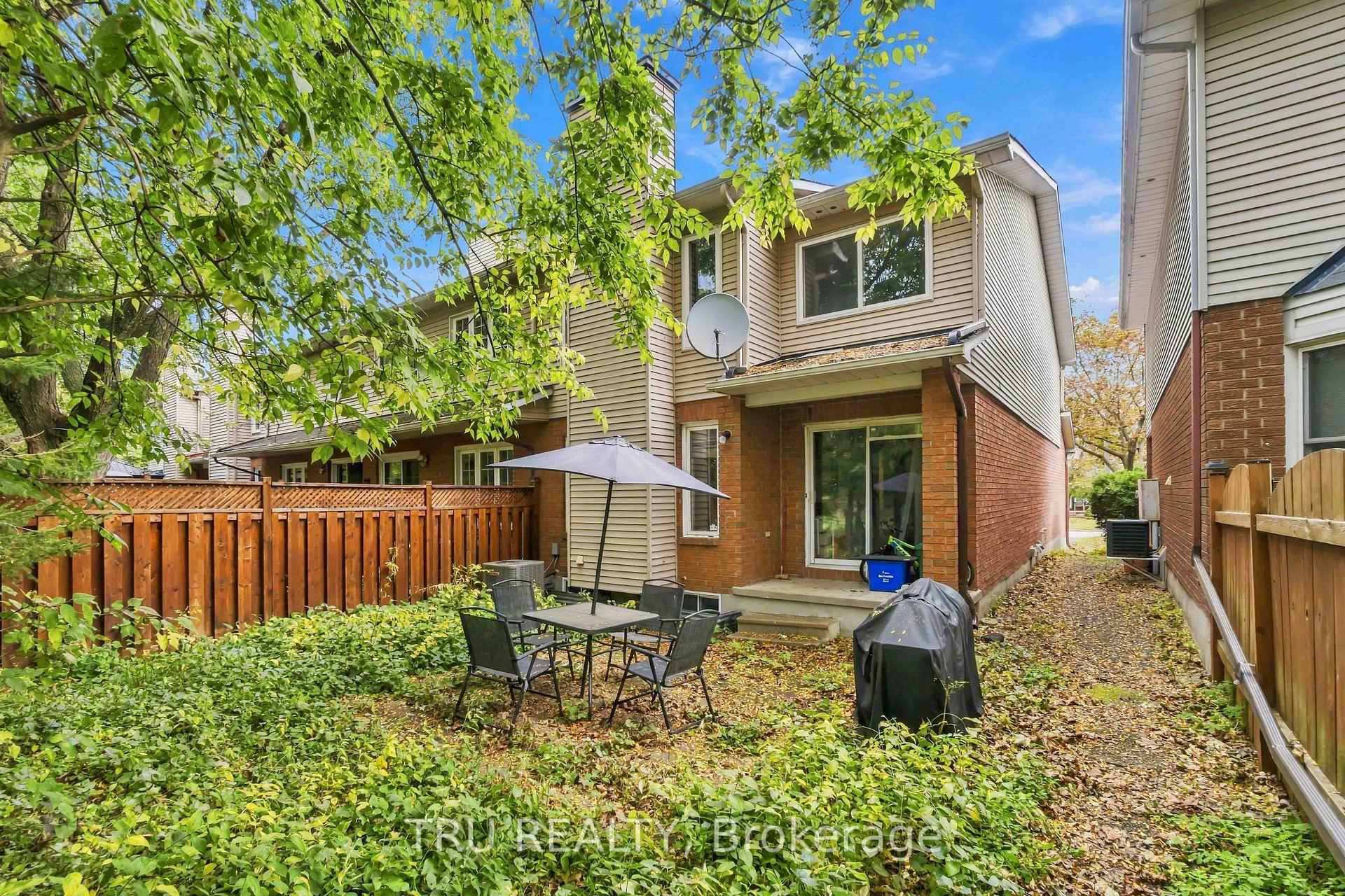 Photo 35 of 62 Hunter's Glen Crescent, Ottawa, Hunt Club Park/Greenboro — HOMEH