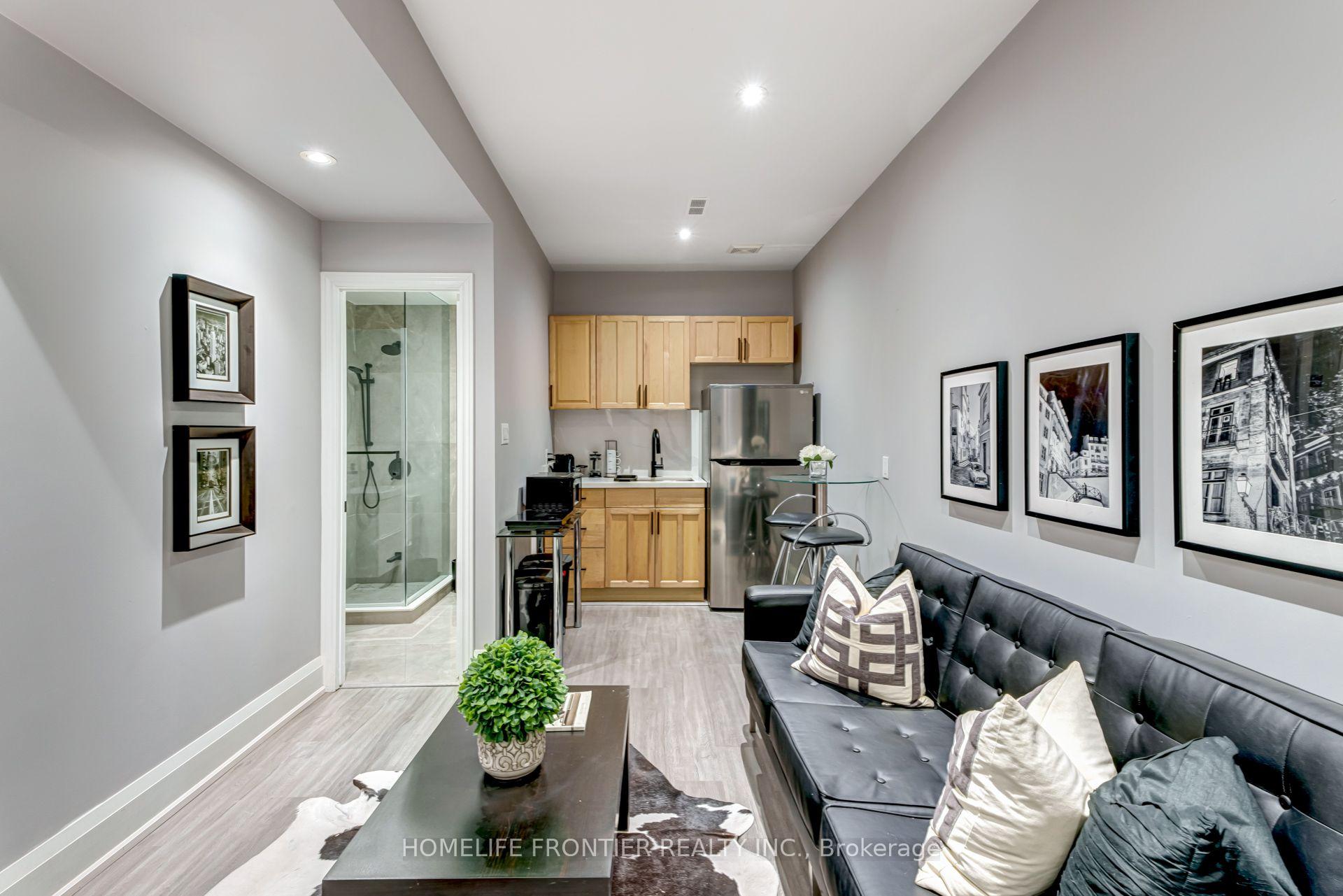 Photo 16 of 6 Dalmeny Road, Markham, Grandview — HOMEH