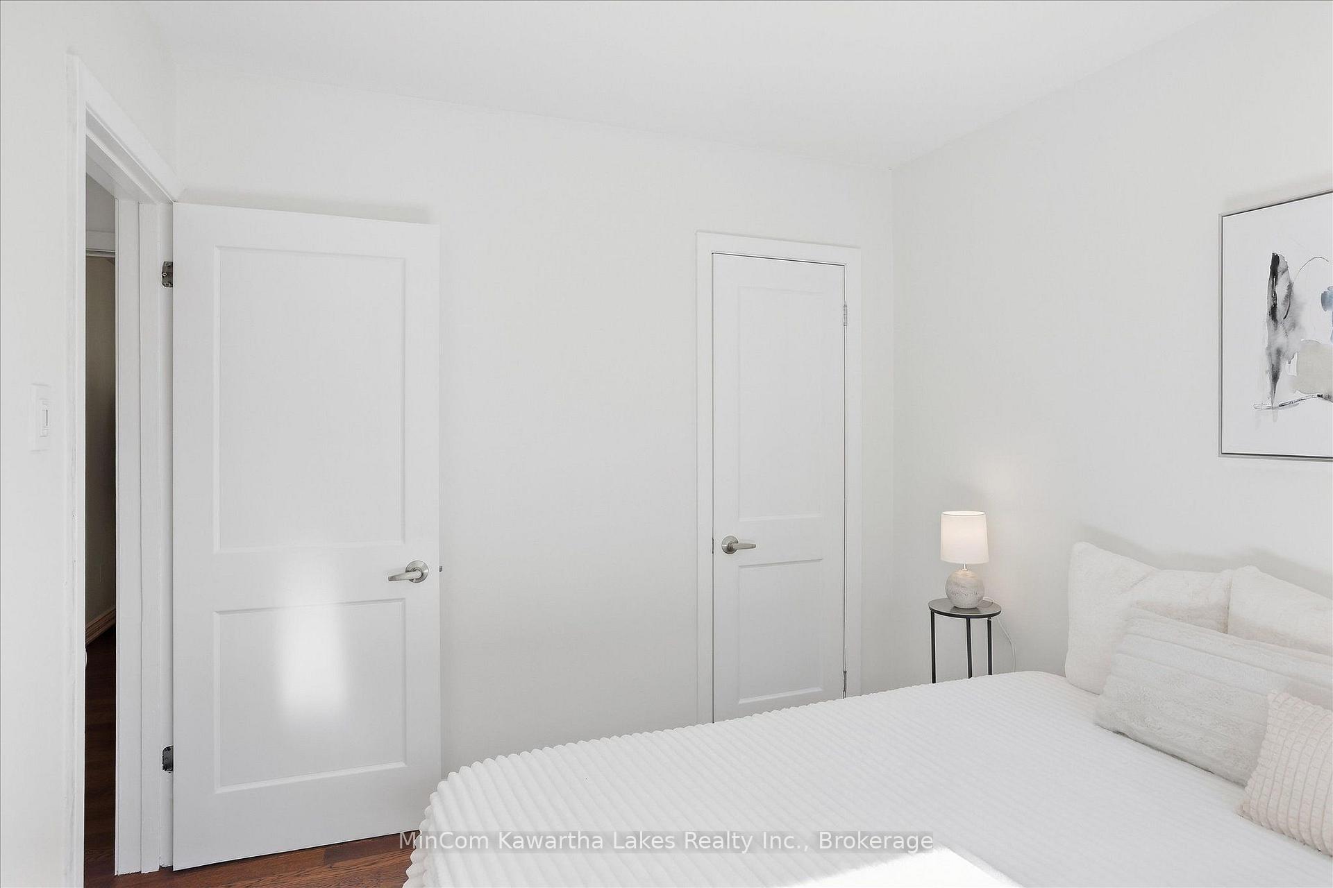 Photo 19 of 398 Applegrove Avenue, Peterborough, Northcrest Ward 5 — HOMEH