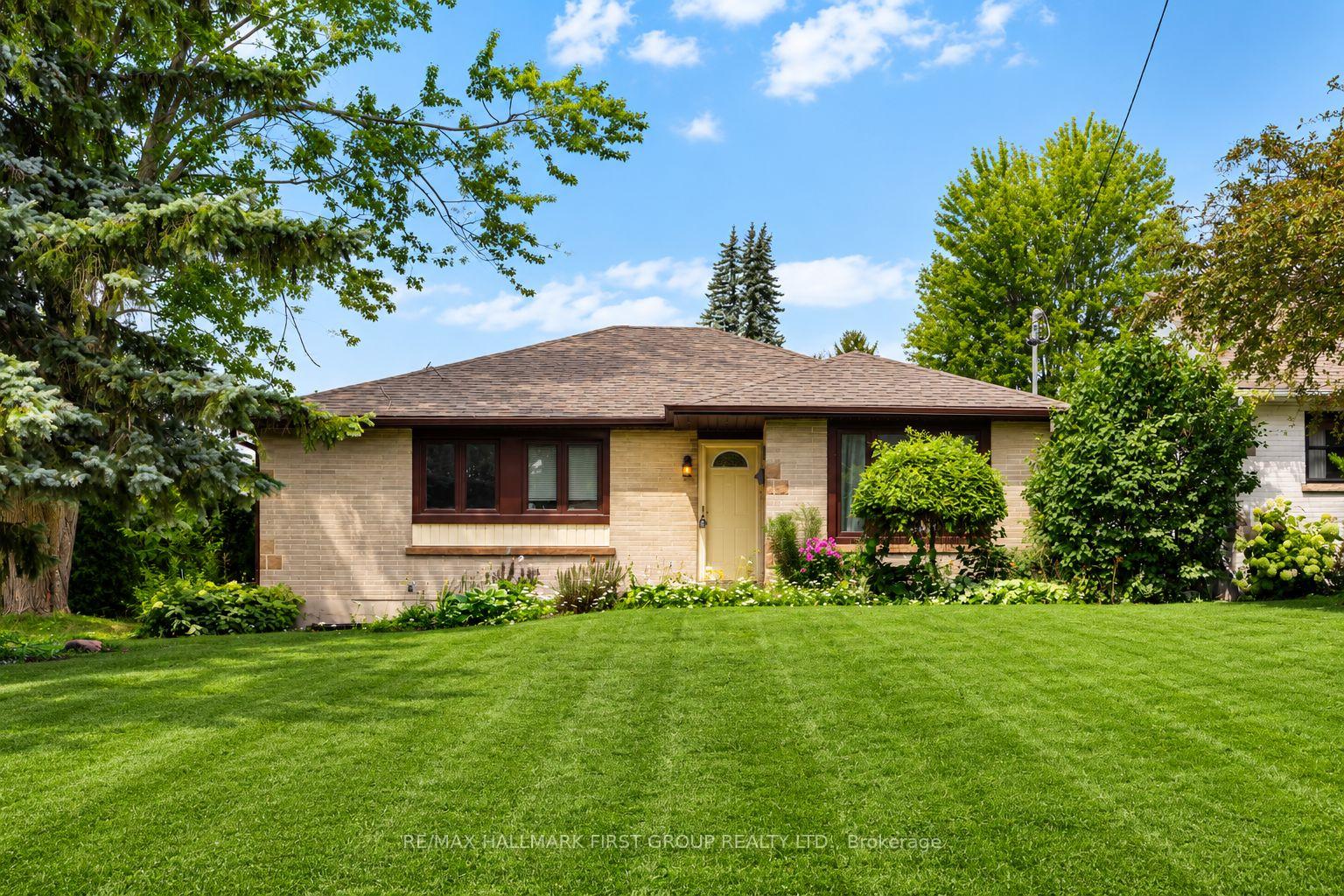 Photo of 180 Sherwood Avenue