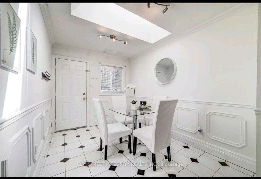 Photo 6 of 383 Silverthorn Avenue, Toronto, Keelesdale-Eglinton West — HOMEH