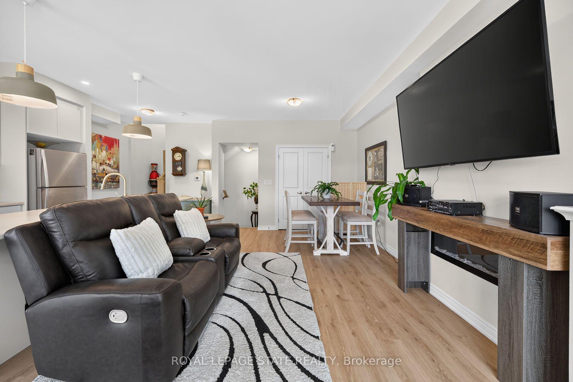 Photo 12 of Unit 35, 40 Zinfandel Drive, Hamilton, Winona — HOMEH