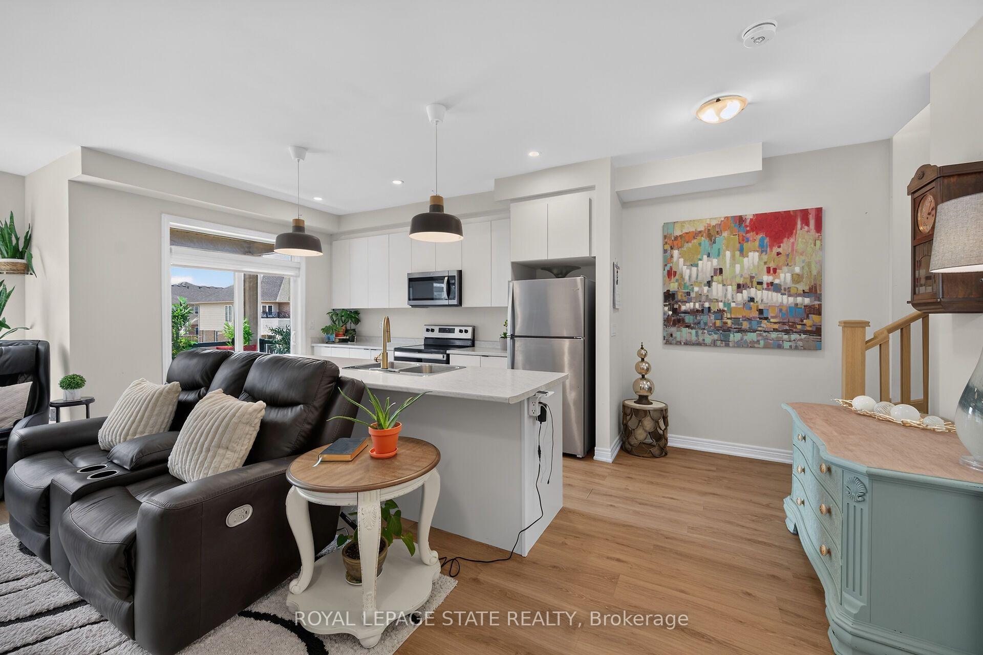 Photo 17 of Unit 35, 40 Zinfandel Drive, Hamilton, Winona — HOMEH