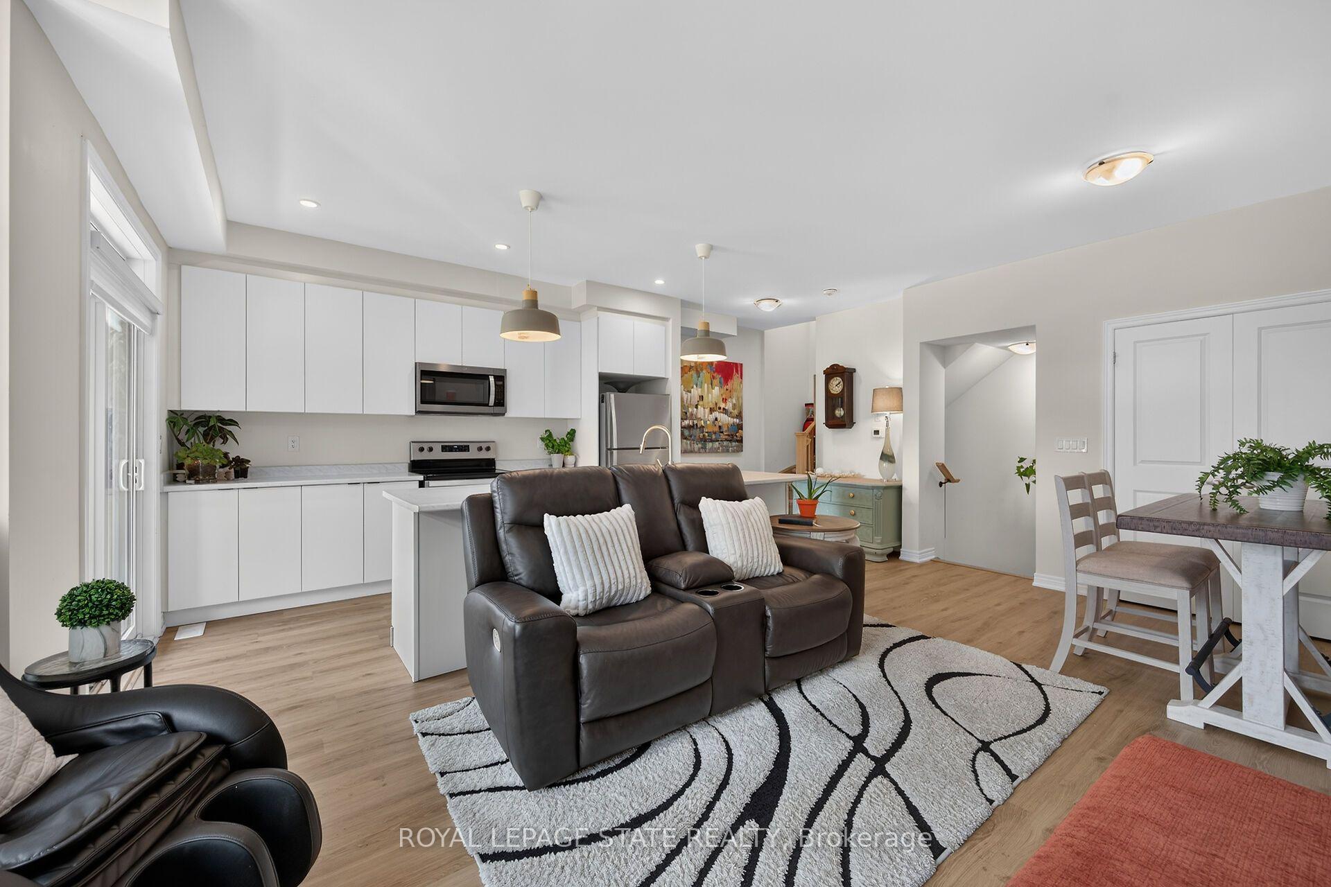 Photo 19 of Unit 35, 40 Zinfandel Drive, Hamilton, Winona — HOMEH