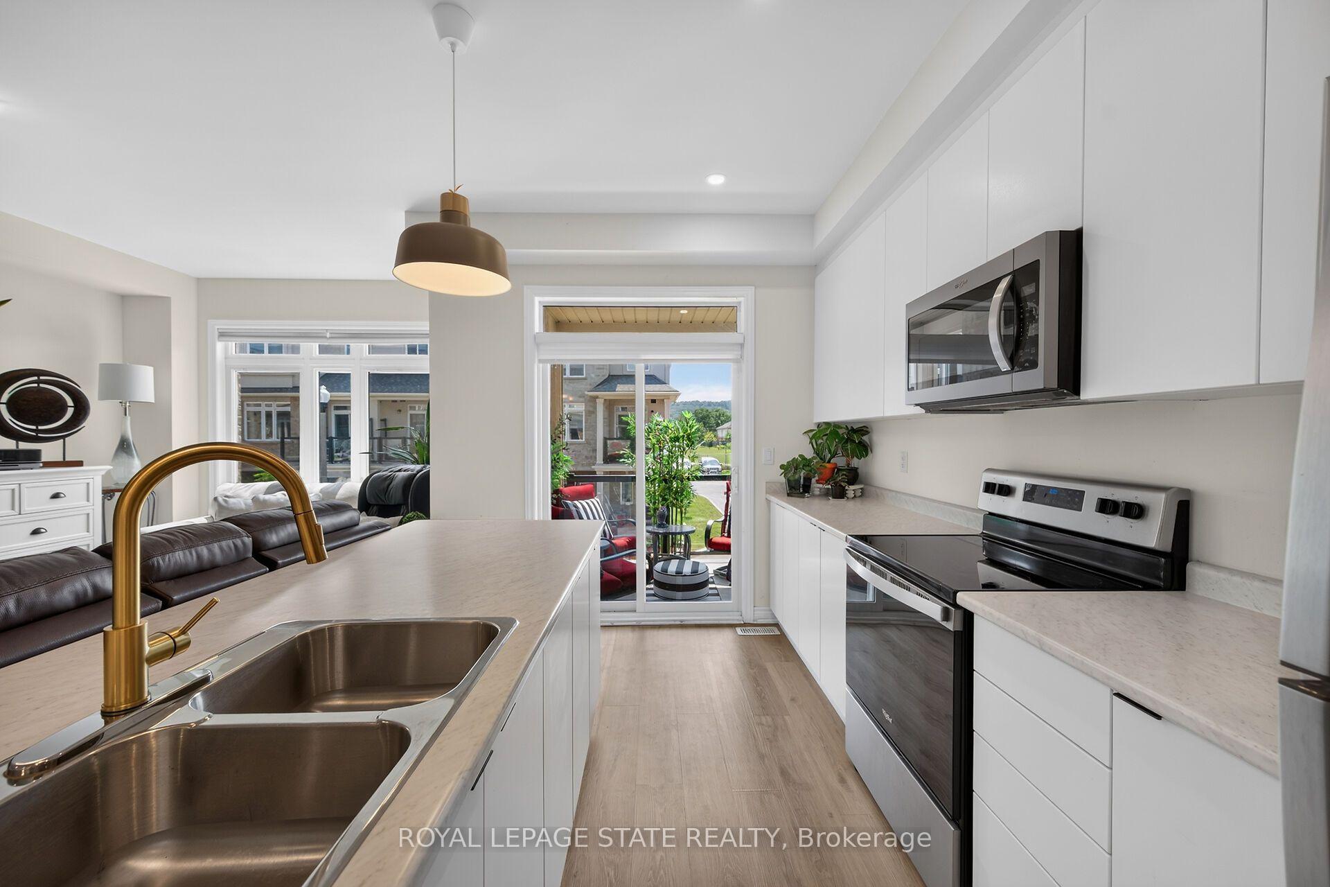 Photo 21 of Unit 35, 40 Zinfandel Drive, Hamilton, Winona — HOMEH
