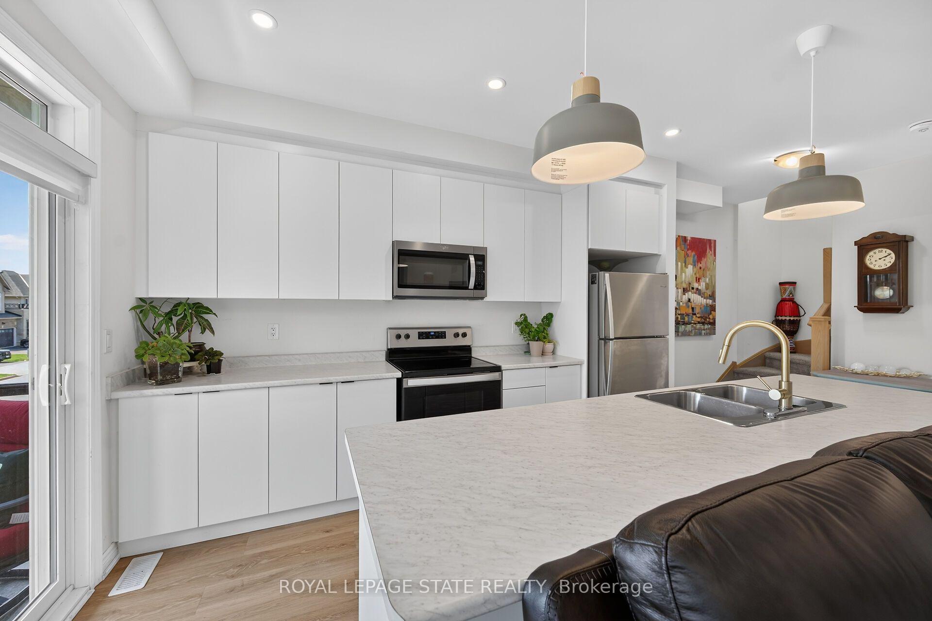 Photo 26 of Unit 35, 40 Zinfandel Drive, Hamilton, Winona — HOMEH