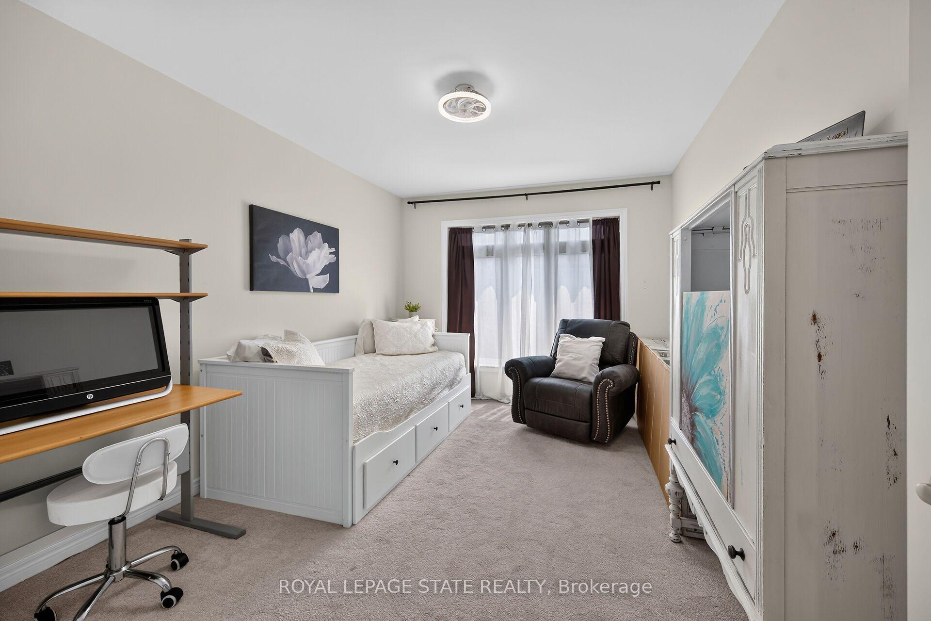 Photo 36 of Unit 35, 40 Zinfandel Drive, Hamilton, Winona — HOMEH
