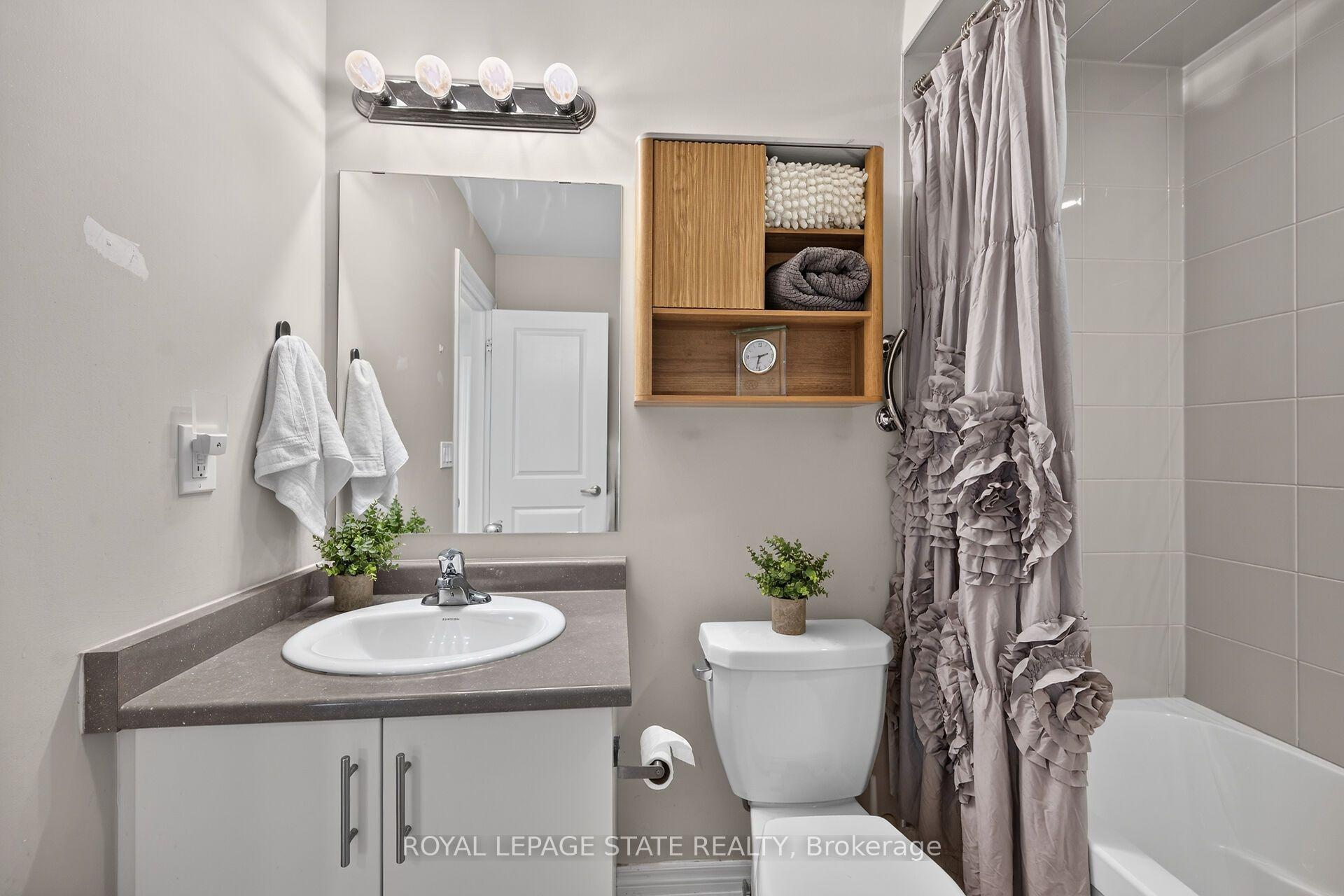 Photo 39 of Unit 35, 40 Zinfandel Drive, Hamilton, Winona — HOMEH