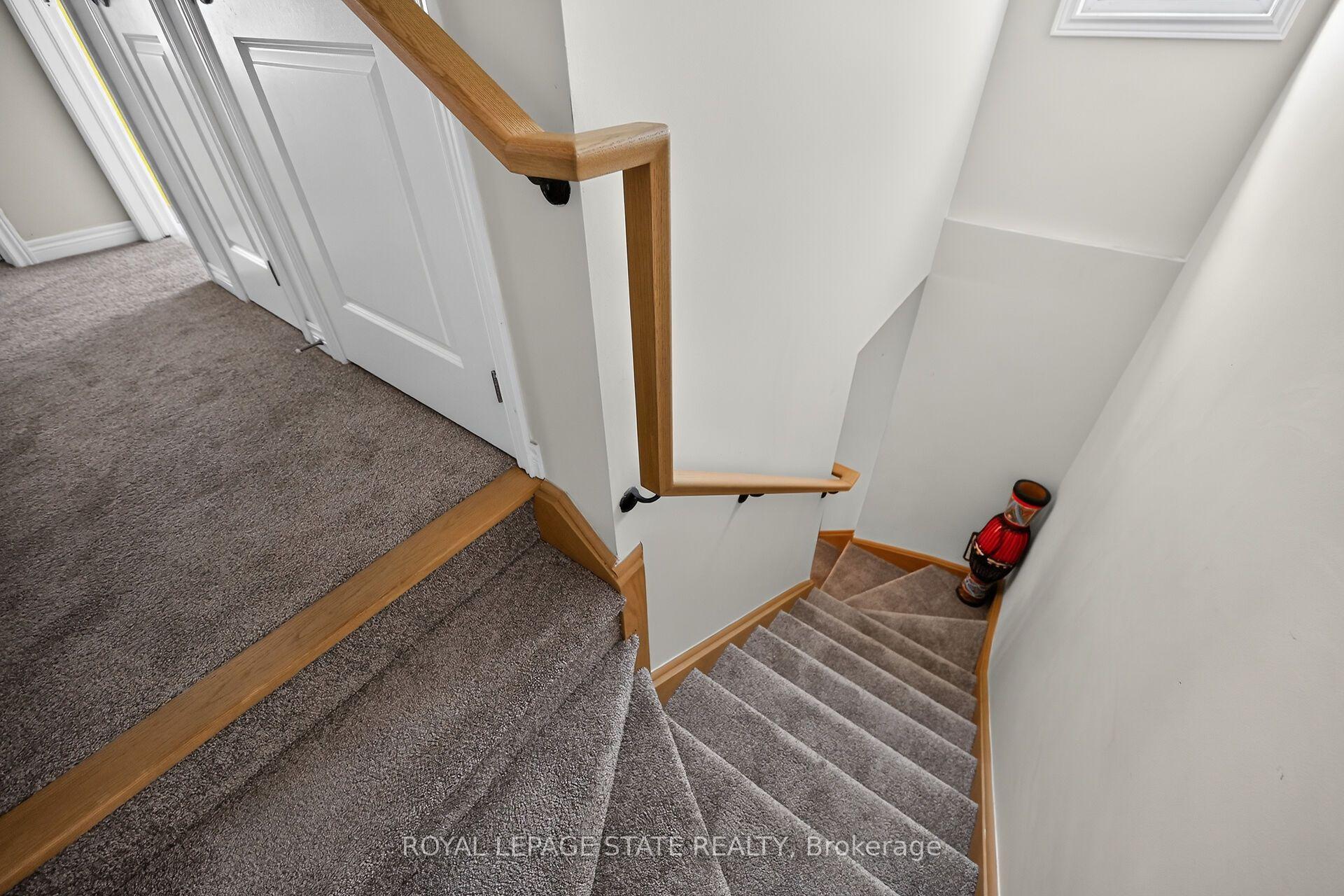 Photo 42 of Unit 35, 40 Zinfandel Drive, Hamilton, Winona — HOMEH