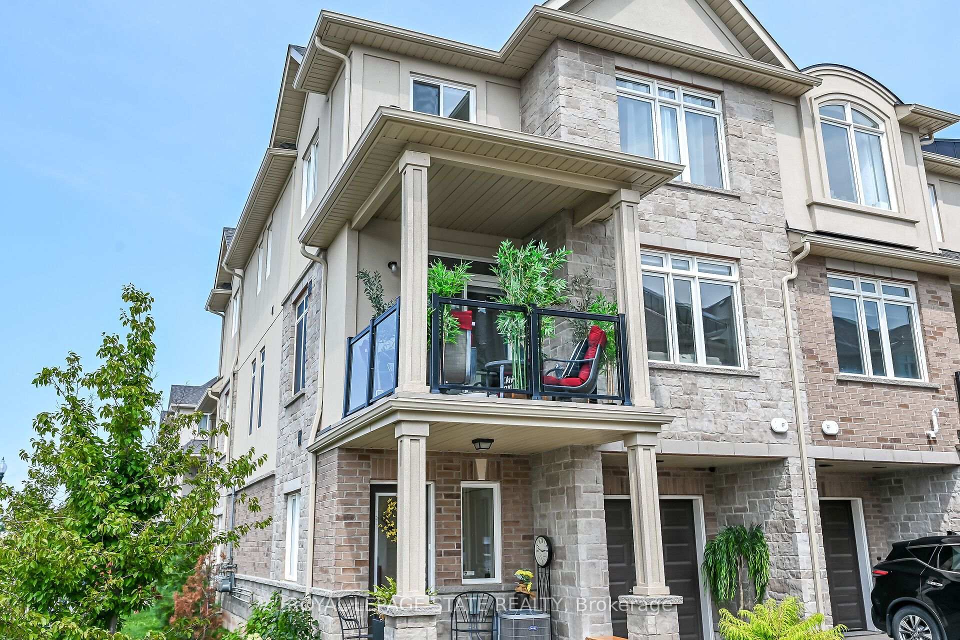 Photo 43 of Unit 35, 40 Zinfandel Drive, Hamilton, Winona — HOMEH
