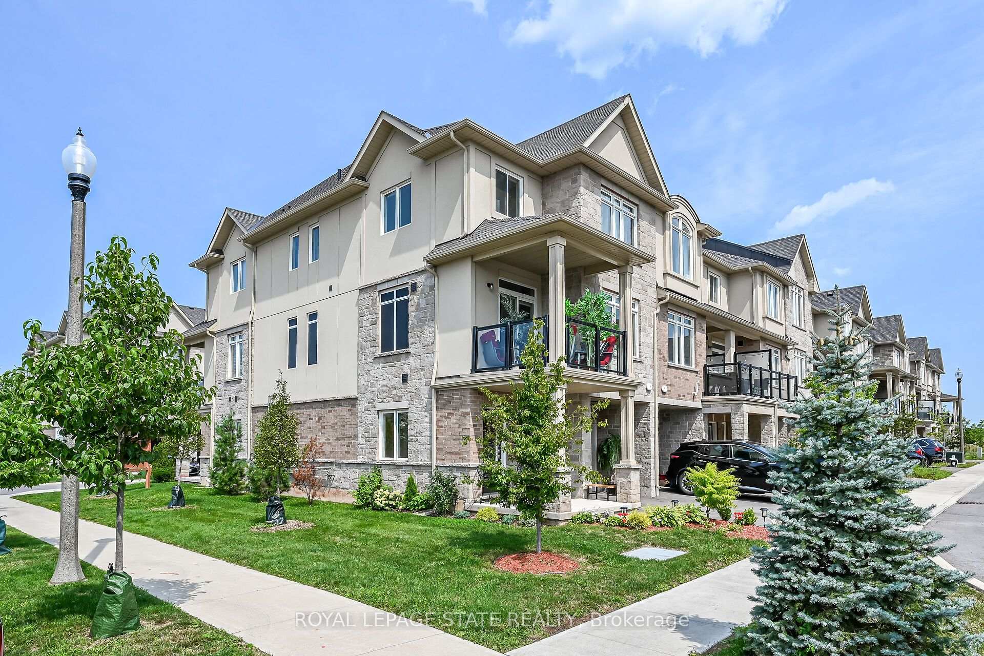 Photo 46 of Unit 35, 40 Zinfandel Drive, Hamilton, Winona — HOMEH