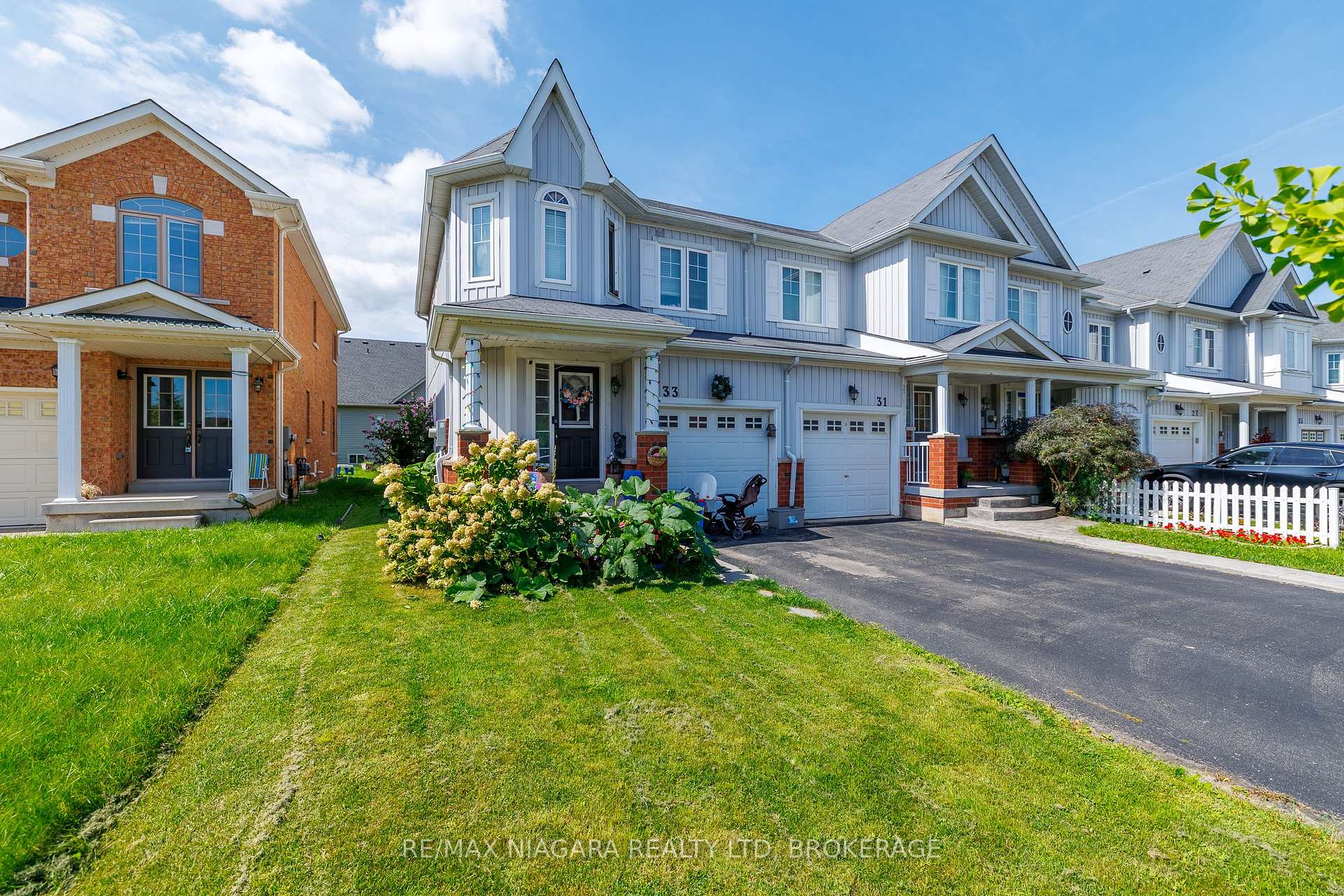 Photo 3 of 33 Colonel Lyall Street, St. Catharines, Secord Woods — HOMEH