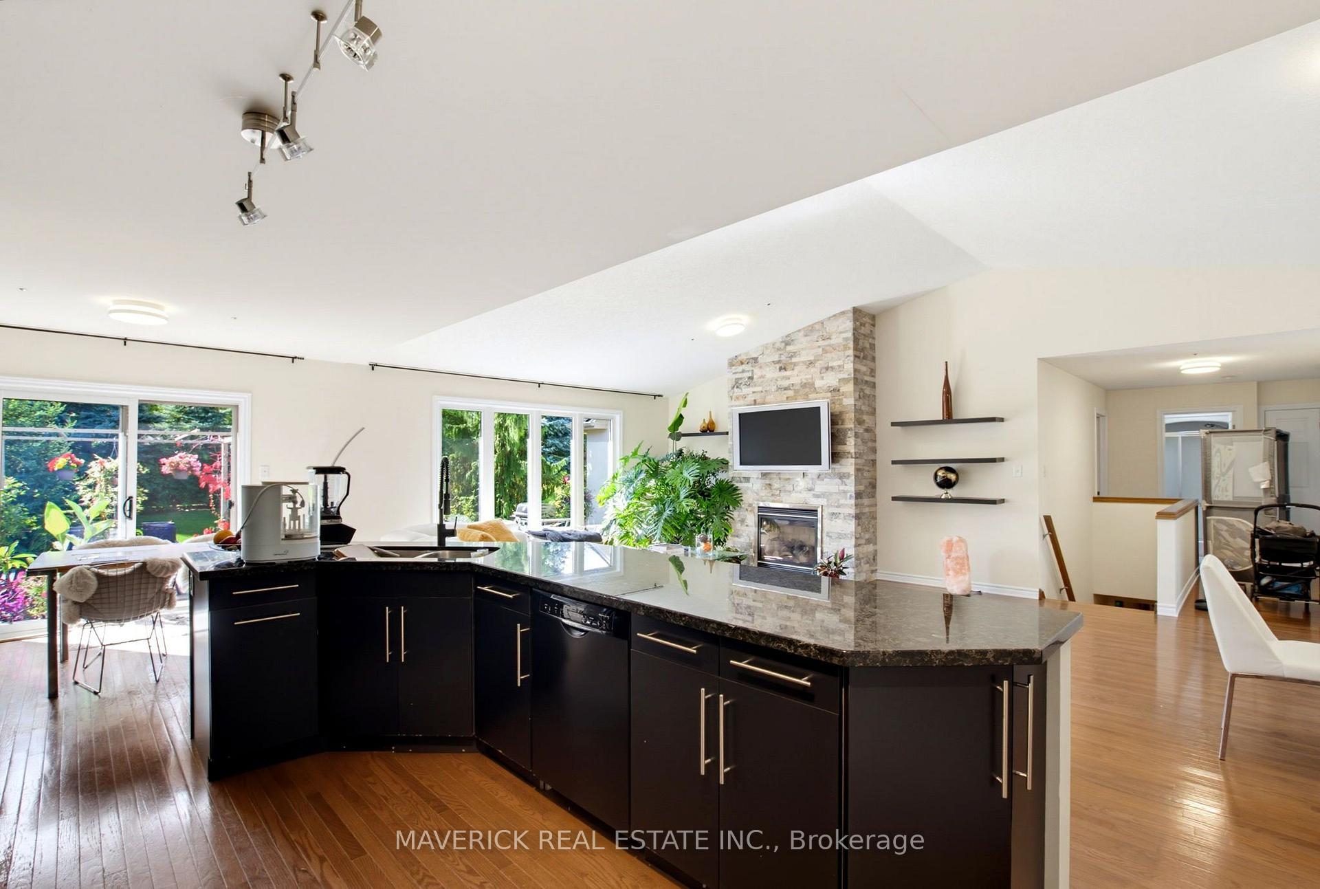 Photo 15 of 1770 Kirkpatrick Way, London, South A — HOMEH