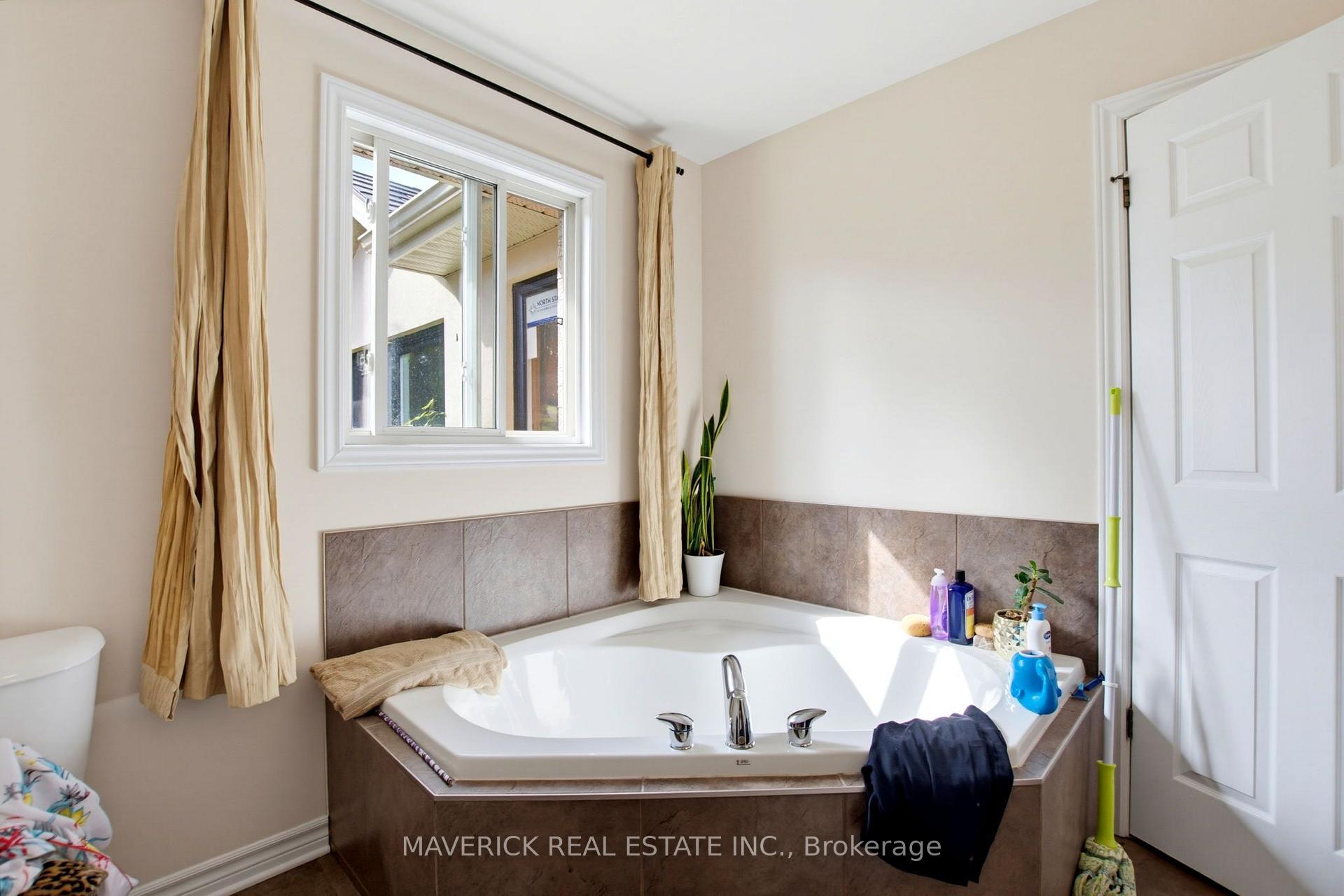 Photo 26 of 1770 Kirkpatrick Way, London, South A — HOMEH