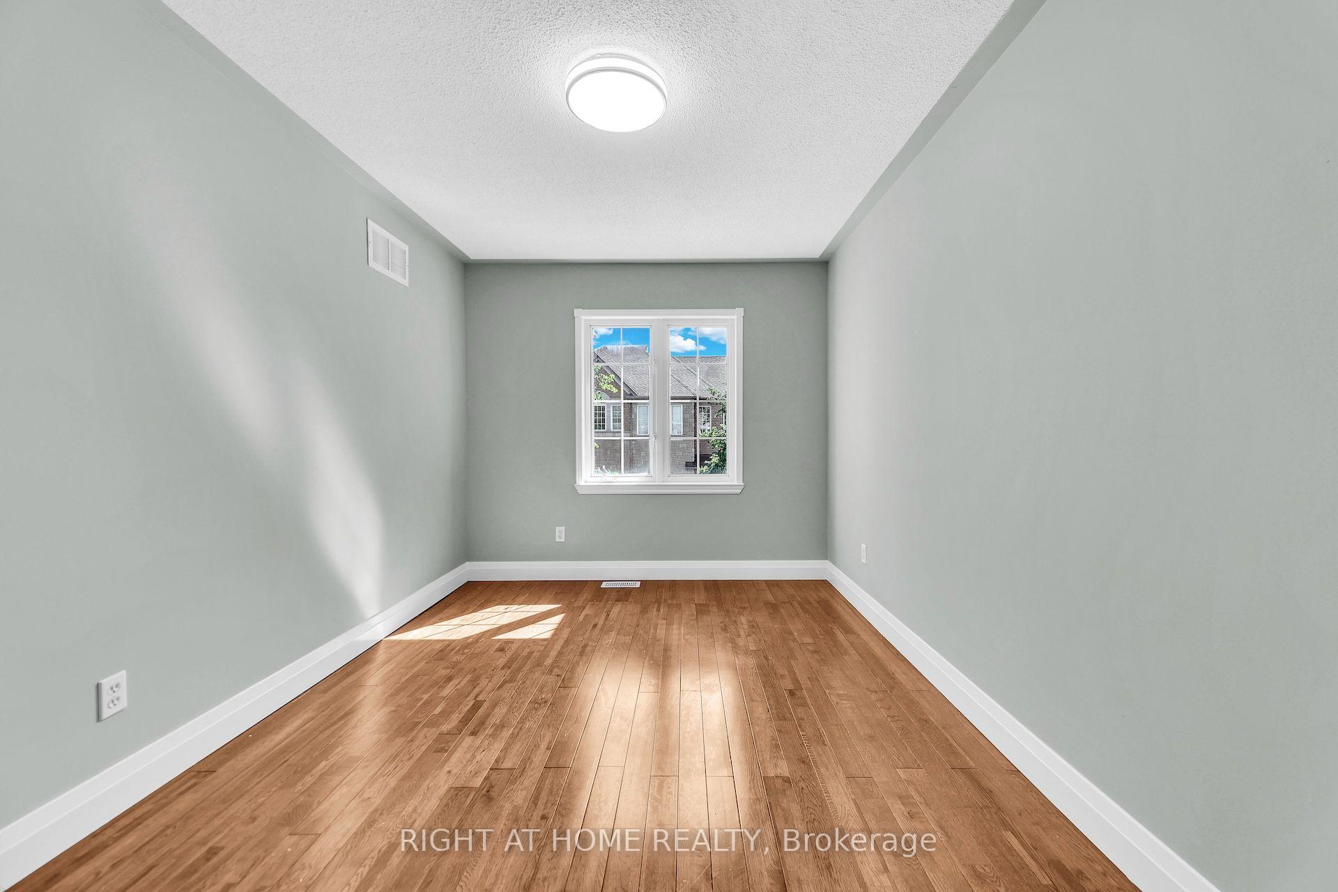 Photo 22 of Unit 7, 5260 Mcfarren Boulevard, Mississauga, Central Erin Mills — HOMEH