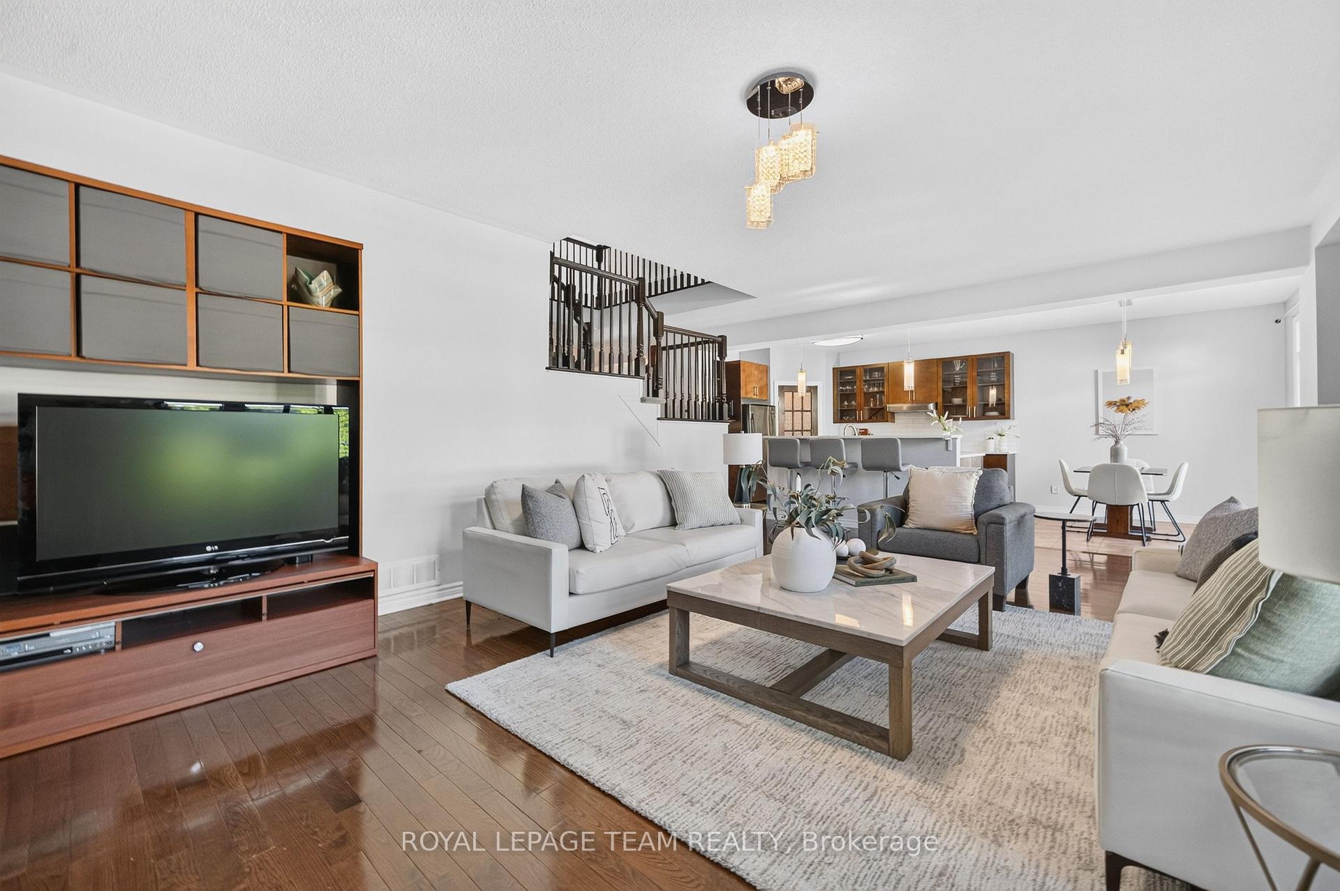 Photo 10 of 65 Osprey Crescent, Ottawa, Kanata - Bridlewood — HOMEH