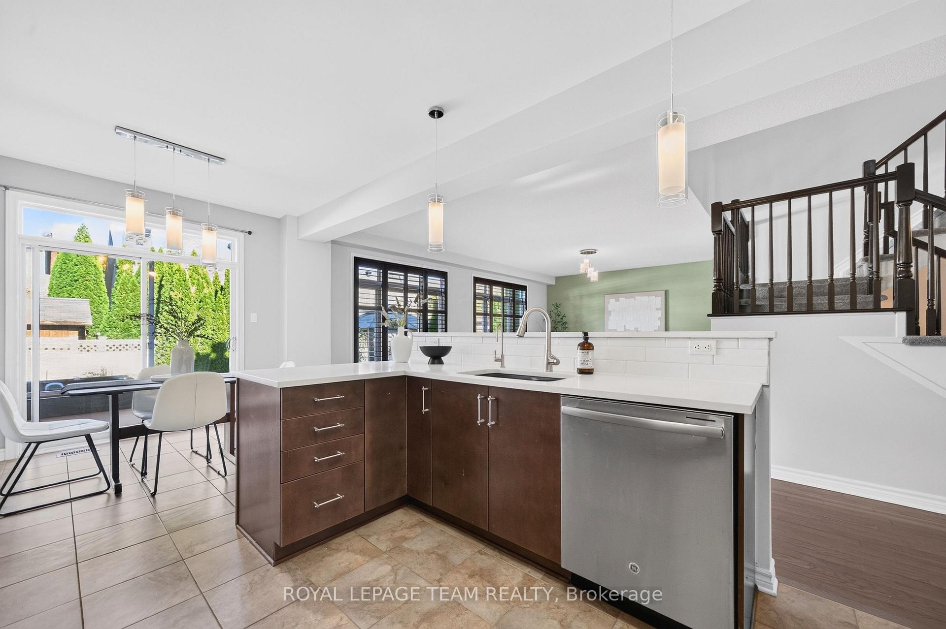 Photo 14 of 65 Osprey Crescent, Ottawa, Kanata - Bridlewood — HOMEH