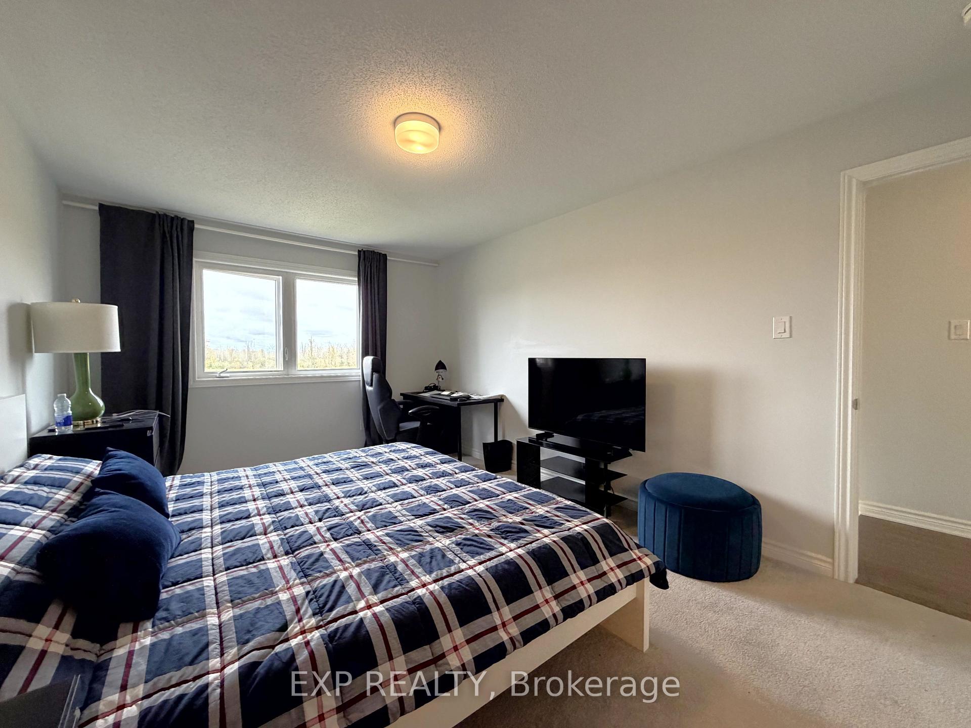 Photo 16 of 27 Bermondsey Way, Ottawa, Stittsville (North) — HOMEH