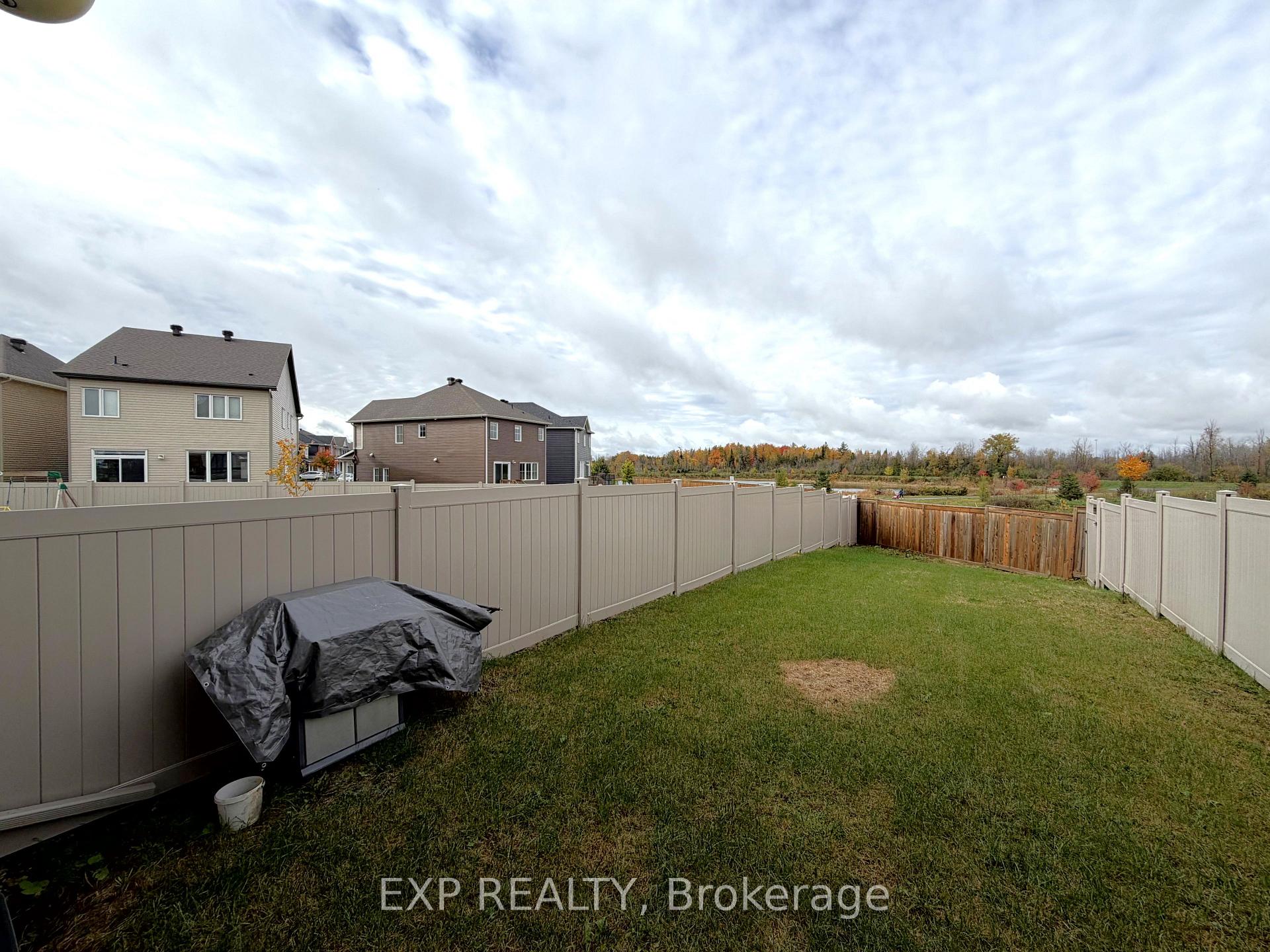 Photo 21 of 27 Bermondsey Way, Ottawa, Stittsville (North) — HOMEH