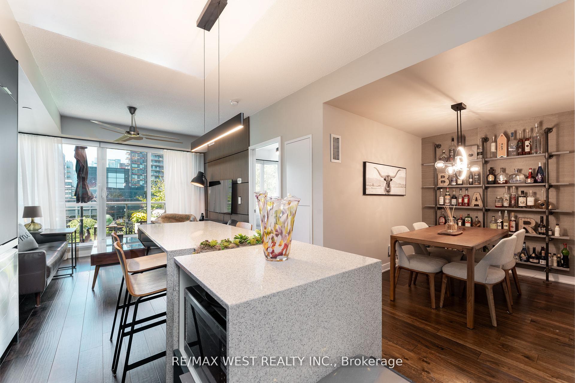Photo 4 of Unit 507, 170 Sumach Street, Toronto, Regent Park — HOMEH