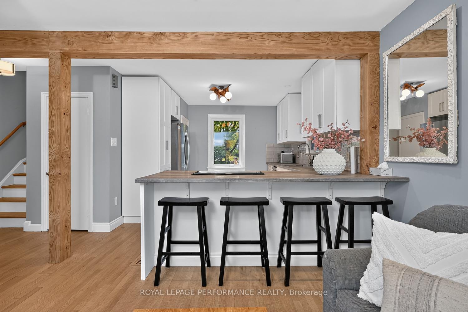 Photo 7 of 140 Begonia Avenue, Ottawa, Applewood Acres — HOMEH