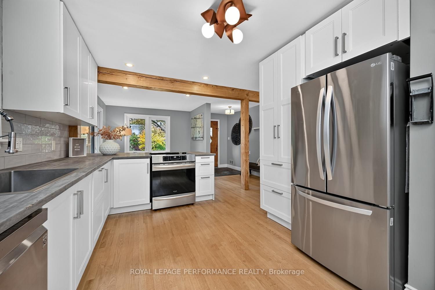 Photo 13 of 140 Begonia Avenue, Ottawa, Applewood Acres — HOMEH