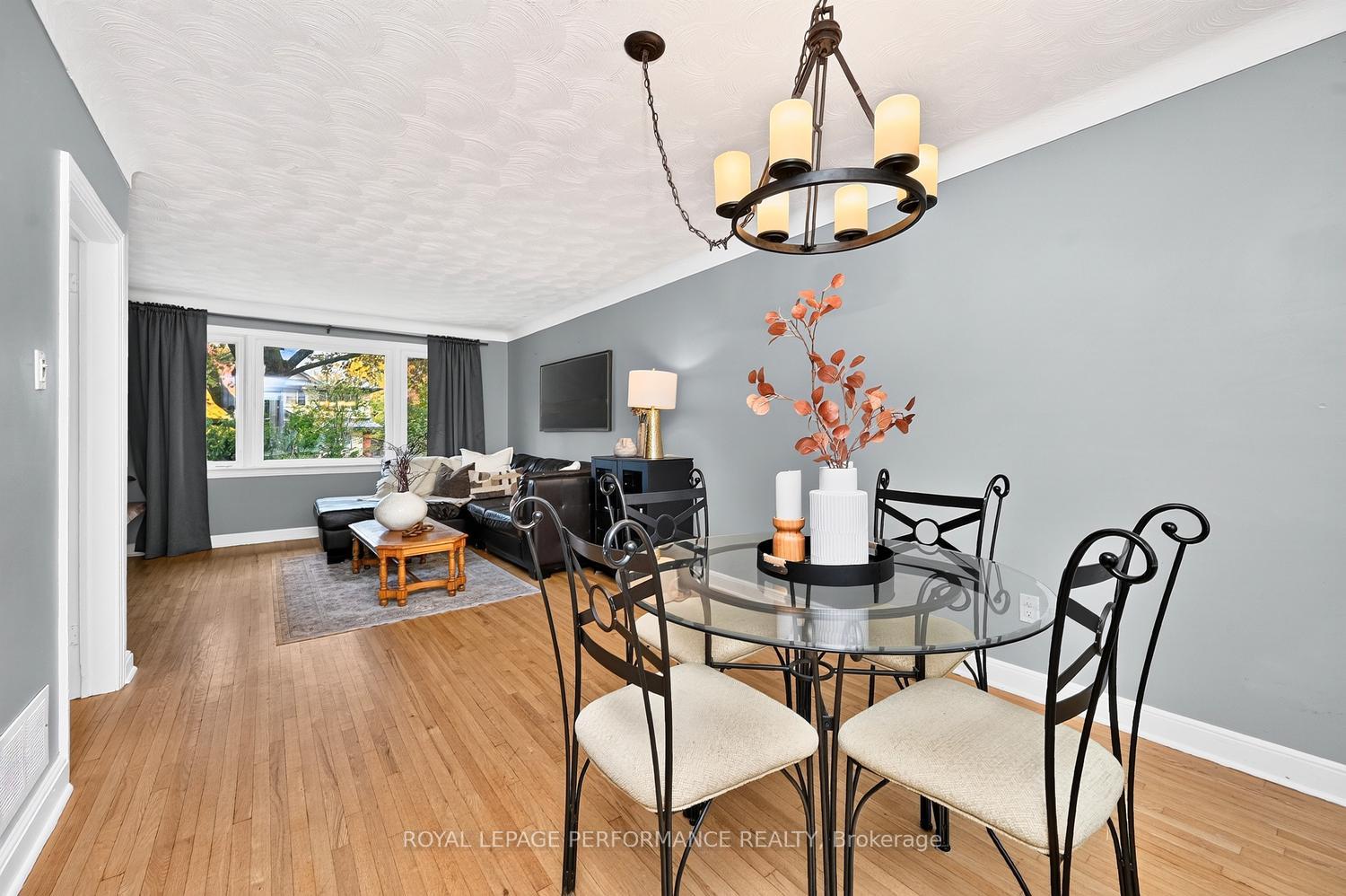 Photo 19 of 140 Begonia Avenue, Ottawa, Applewood Acres — HOMEH