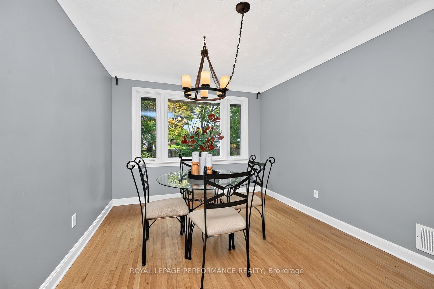 Photo 20 of 140 Begonia Avenue, Ottawa, Applewood Acres — HOMEH