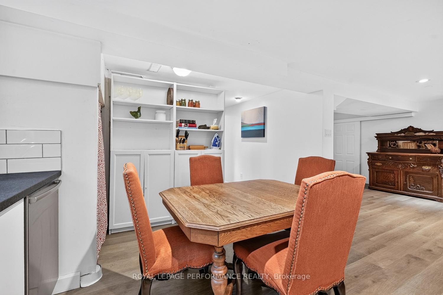Photo 36 of 140 Begonia Avenue, Ottawa, Applewood Acres — HOMEH