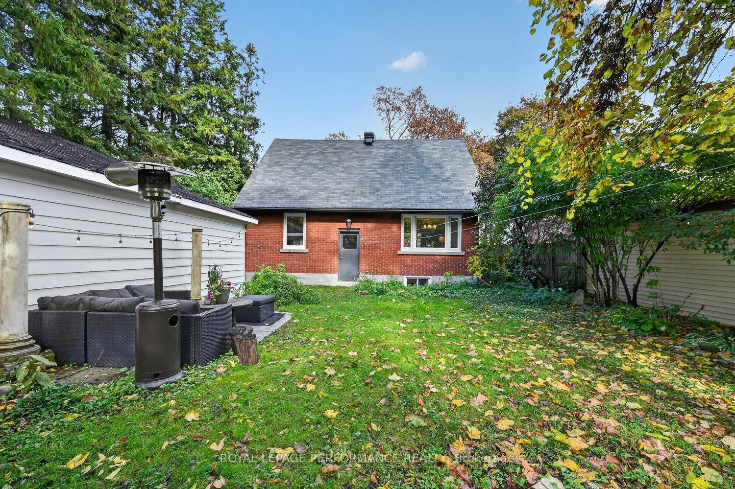Photo 39 of 140 Begonia Avenue, Ottawa, Applewood Acres — HOMEH