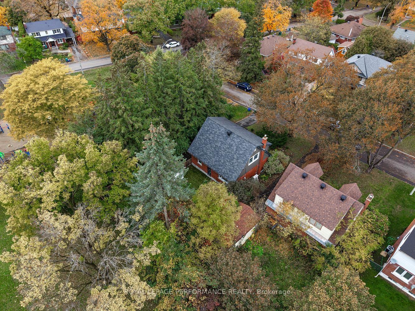 Photo 41 of 140 Begonia Avenue, Ottawa, Applewood Acres — HOMEH