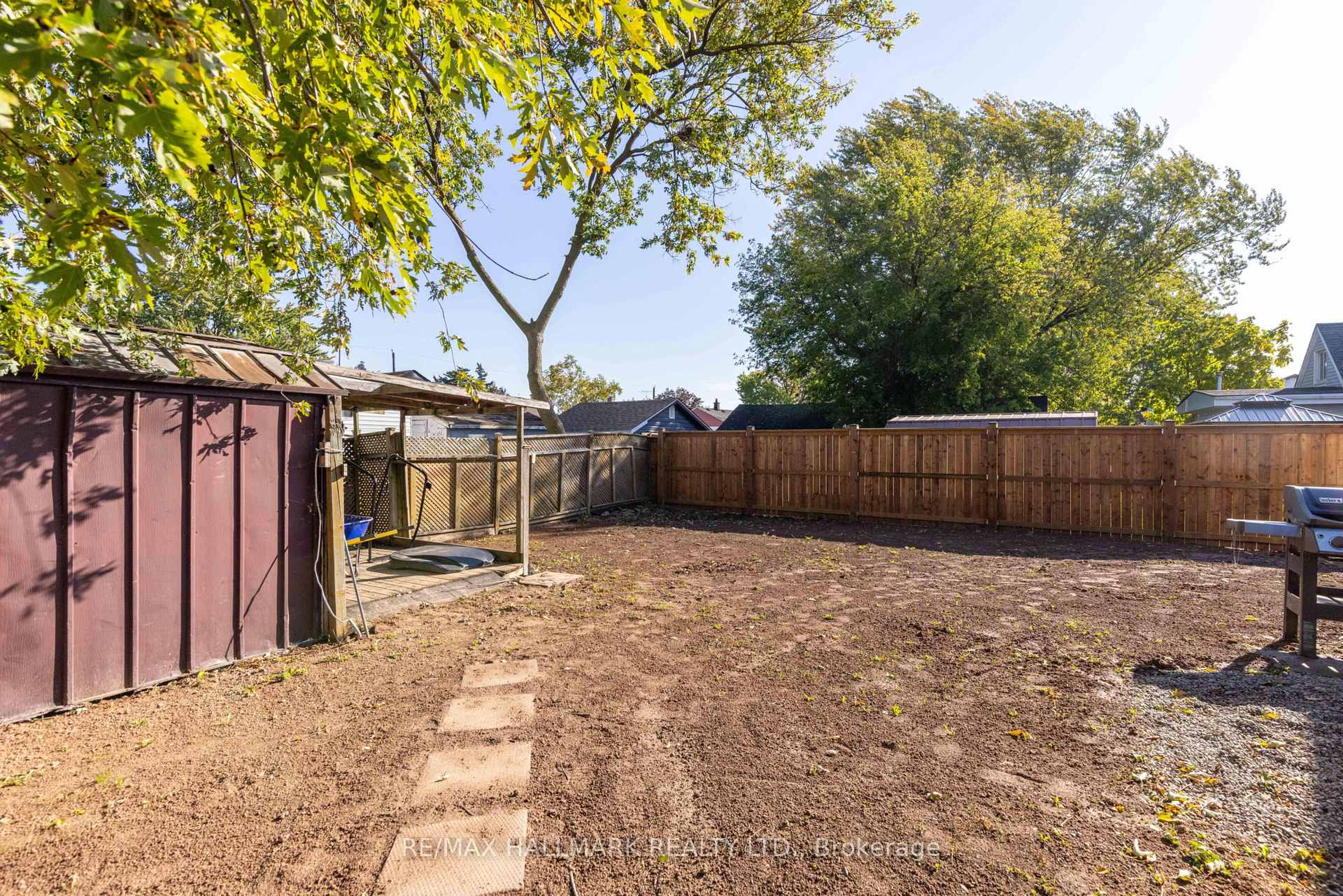 Photo 4 of 79 Powerview Avenue, St. Catharines, Western Hill — HOMEH