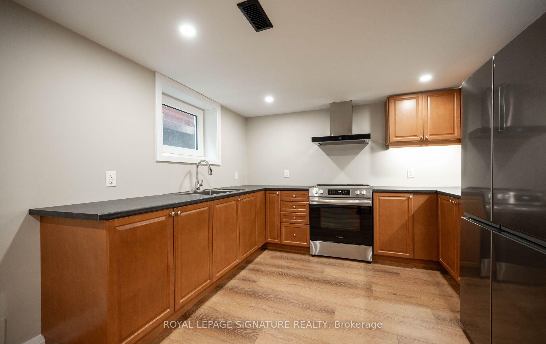 Photo 12 of Unit Lower, 16 Eleanor Court, Guelph, Grange Road — HOMEH