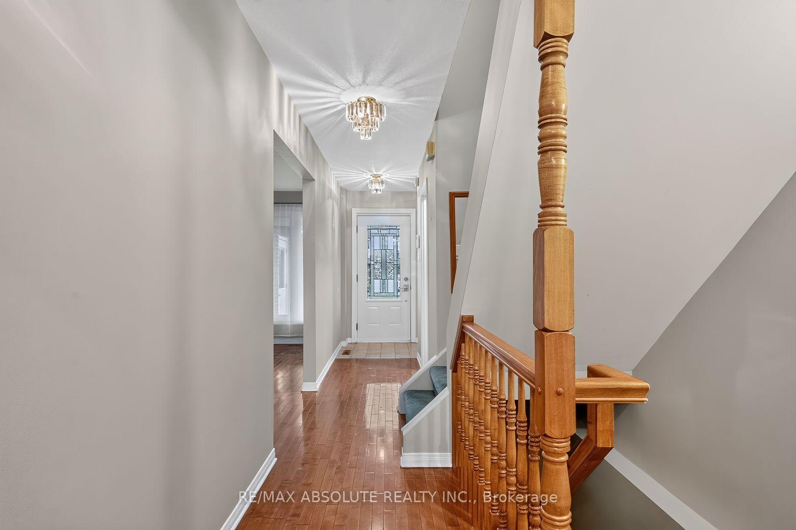 Photo 6 of 1475 Deavy Way, Ottawa, Bilberry Creek/Queenswood Heights — HOMEH