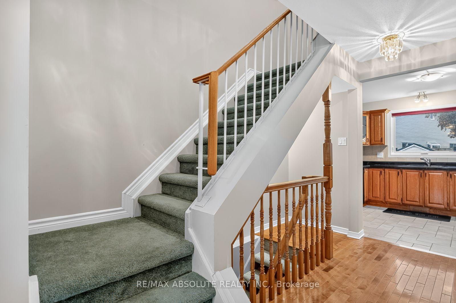 Photo 18 of 1475 Deavy Way, Ottawa, Bilberry Creek/Queenswood Heights — HOMEH