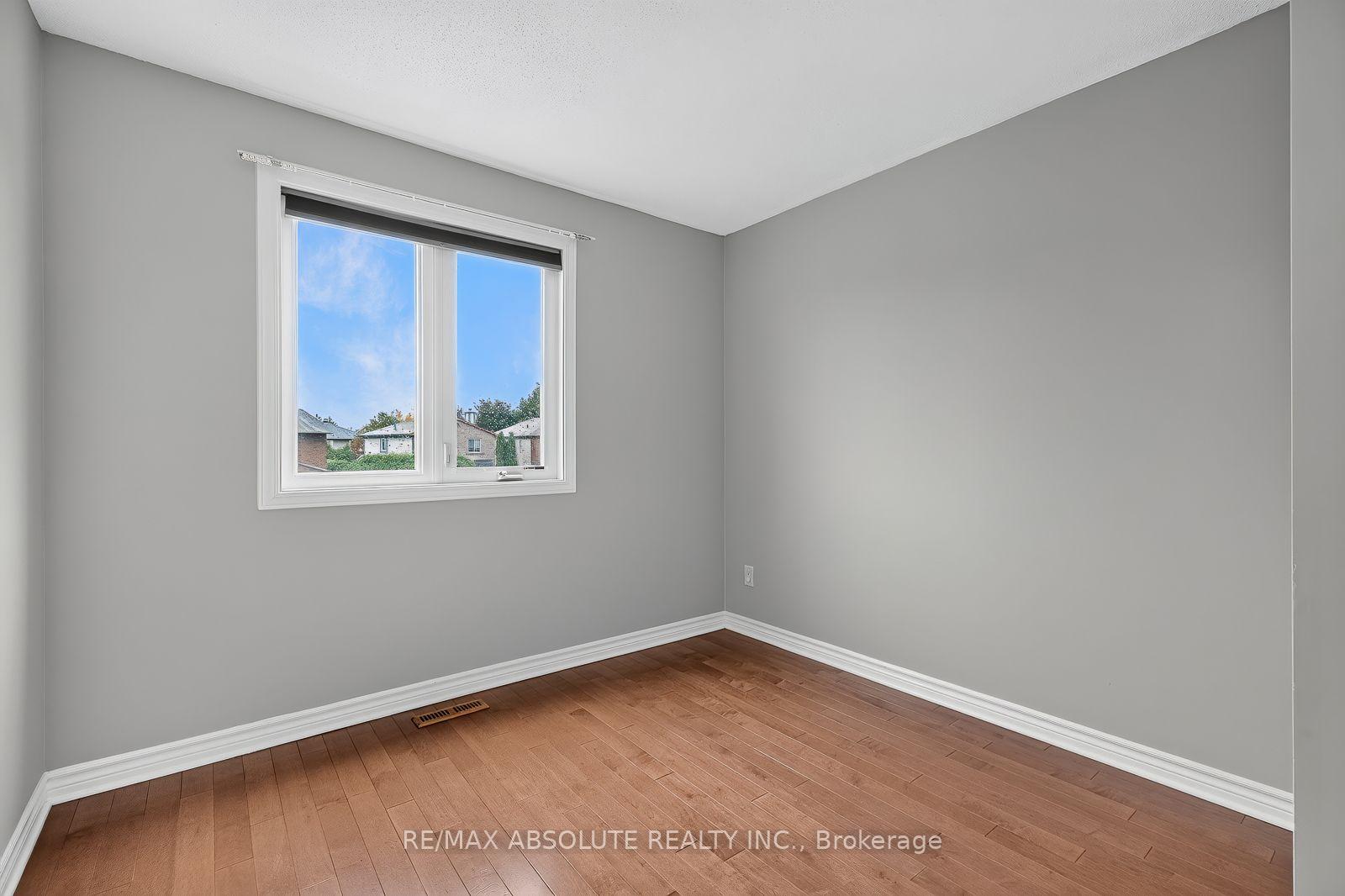 Photo 24 of 1475 Deavy Way, Ottawa, Bilberry Creek/Queenswood Heights — HOMEH