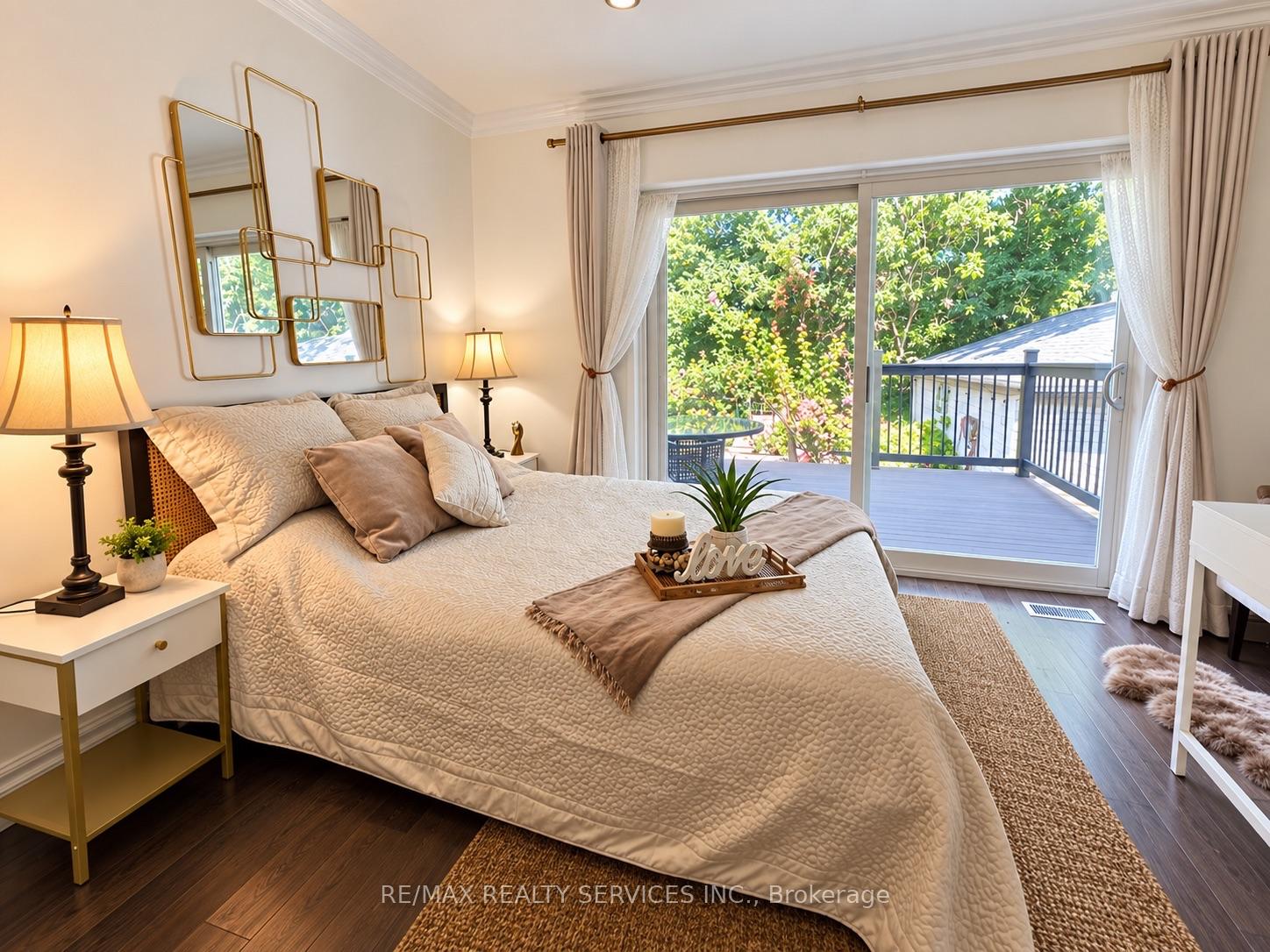 Photo 11 of 21 McIntosh Avenue, Etobicoke, Stonegate-Queensway — HOMEH