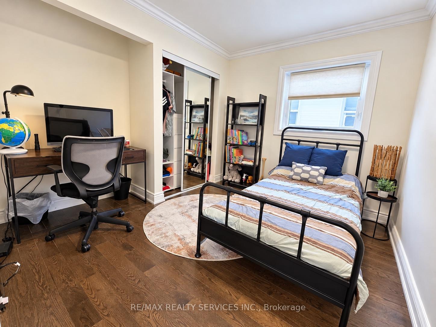Photo 17 of 21 McIntosh Avenue, Etobicoke, Stonegate-Queensway — HOMEH