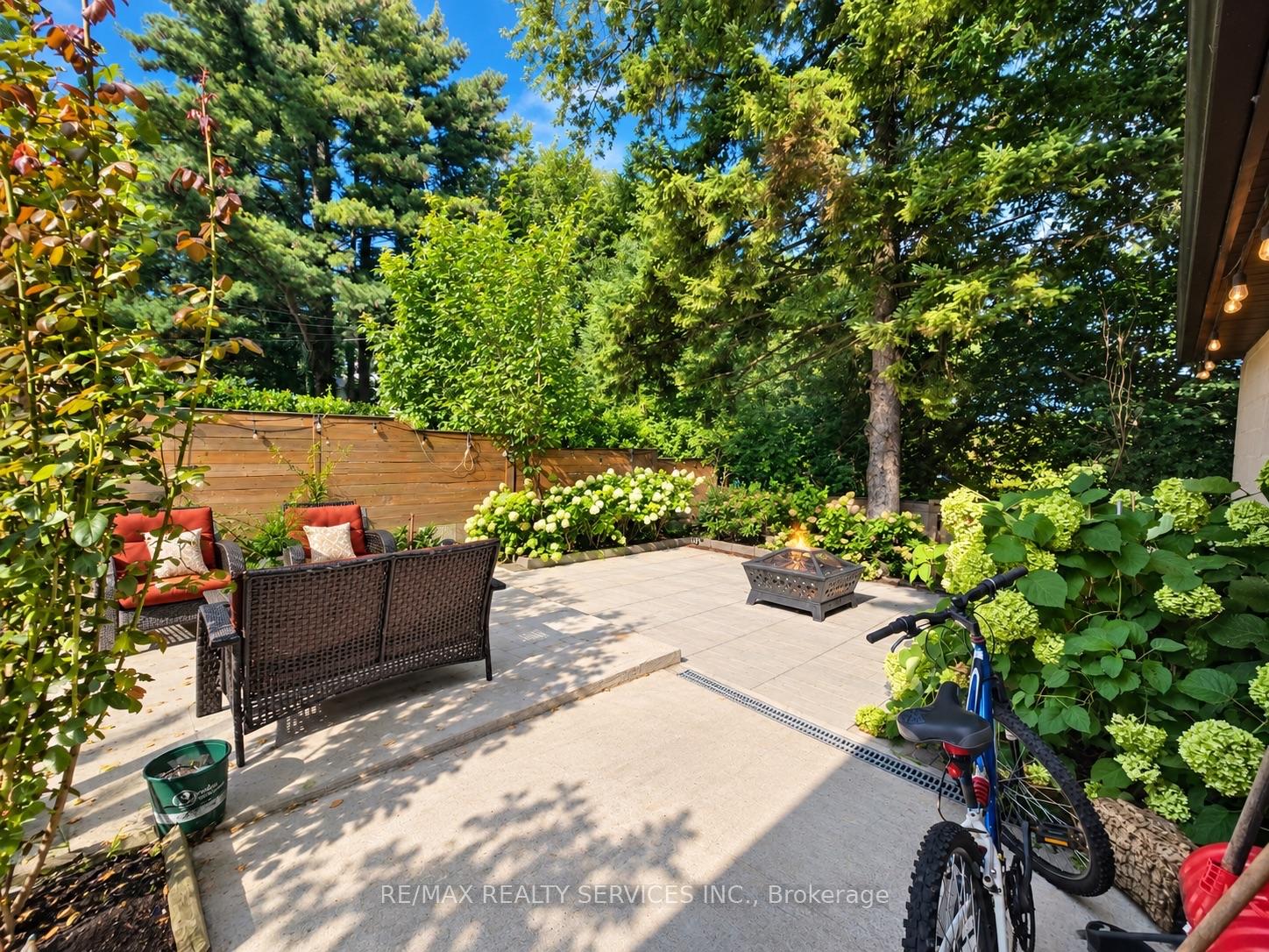 Photo 23 of 21 McIntosh Avenue, Etobicoke, Stonegate-Queensway — HOMEH