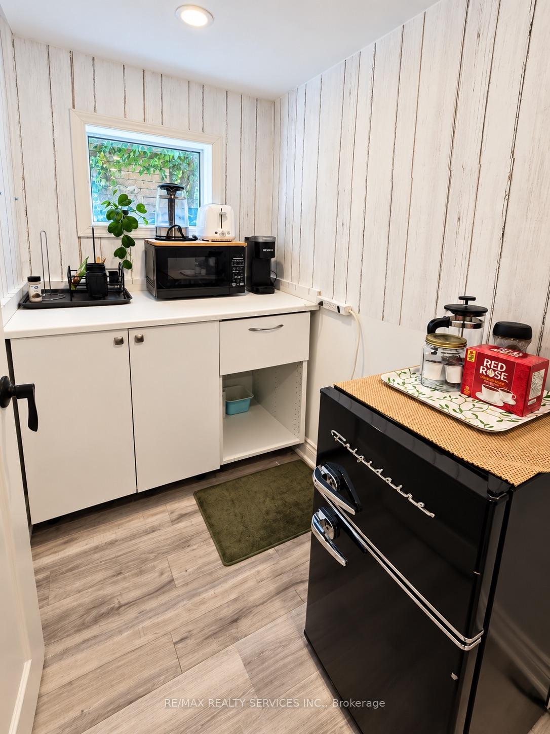 Photo 34 of 21 McIntosh Avenue, Etobicoke, Stonegate-Queensway — HOMEH