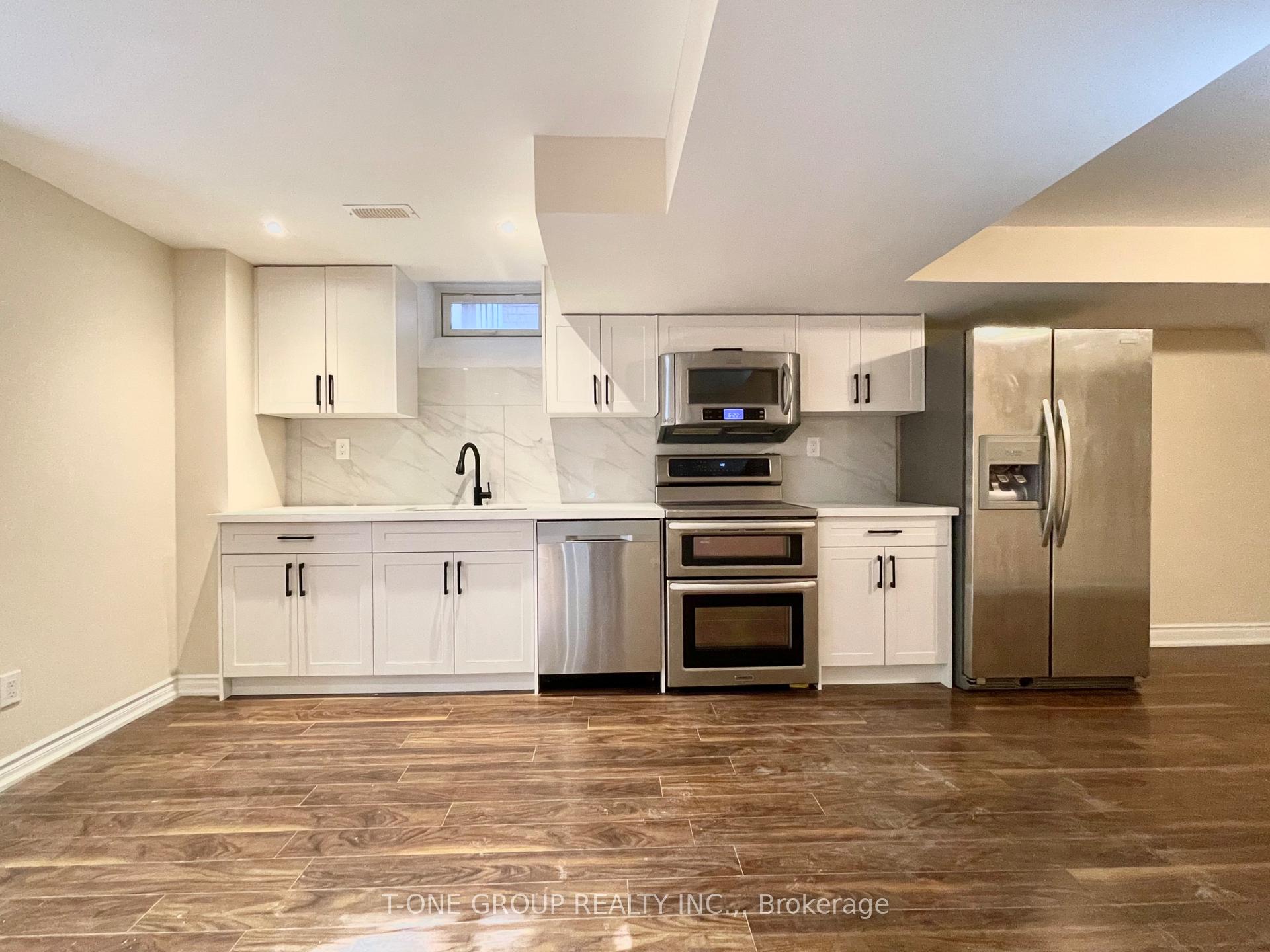 Photo of Unit Lower, 35 Valemount Way