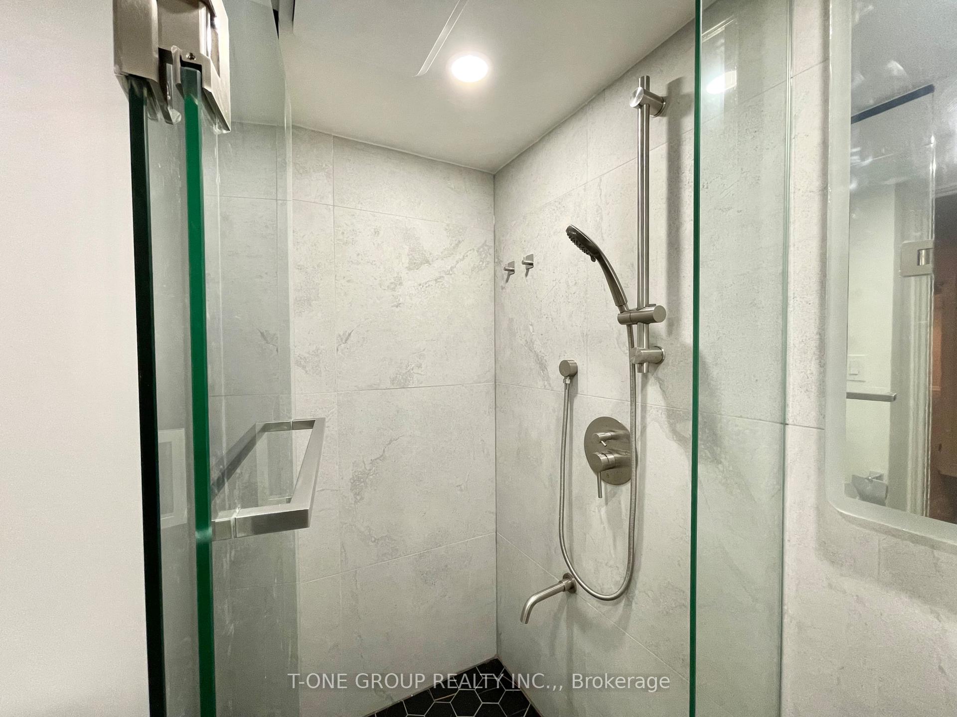 Photo 7 of Unit Lower, 35 Valemount Way, Aurora, Bayview Wellington — HOMEH