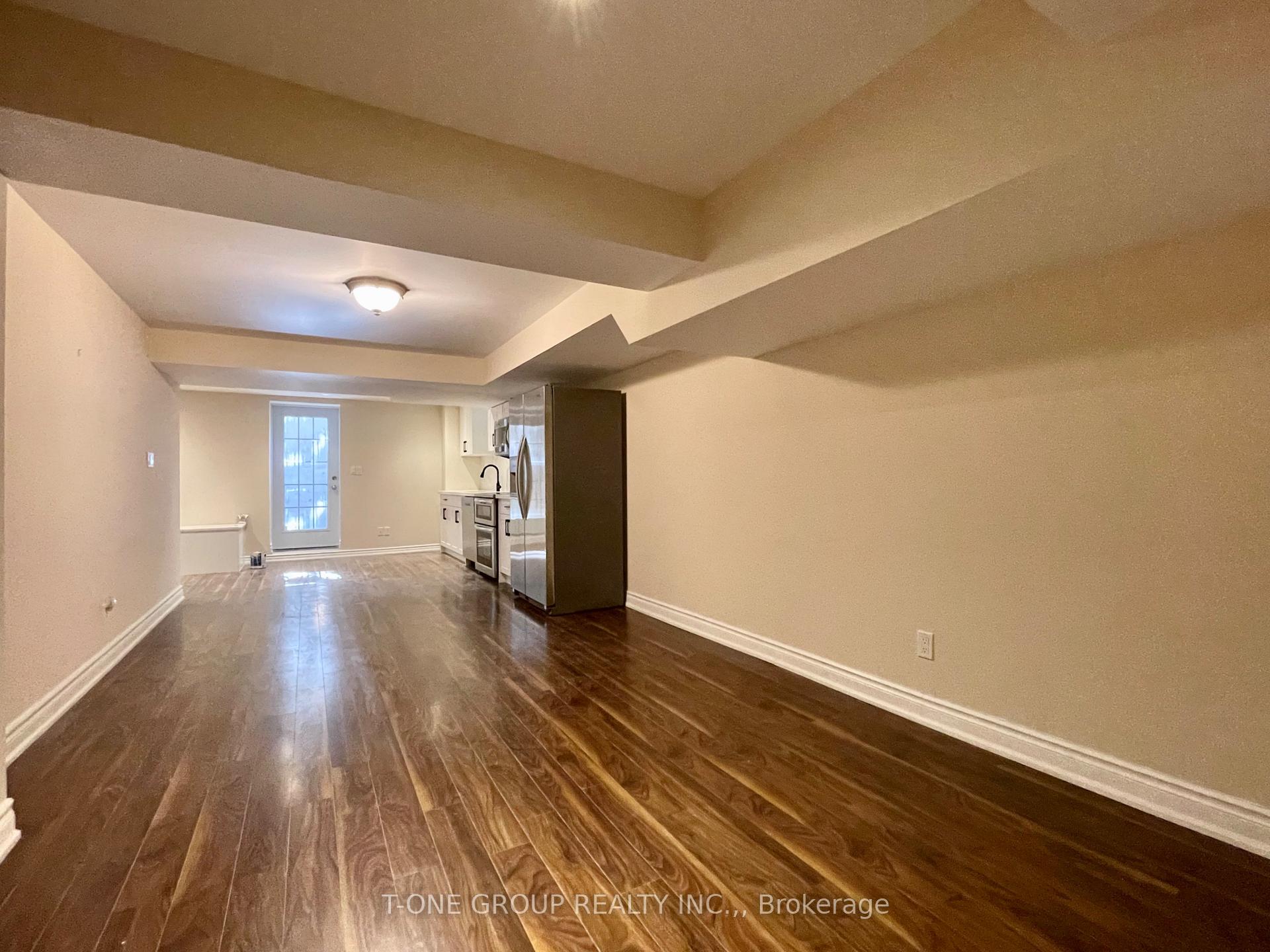 Photo 10 of Unit Lower, 35 Valemount Way, Aurora, Bayview Wellington — HOMEH