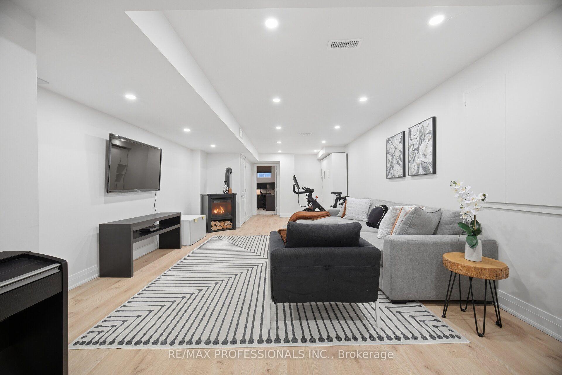Photo 36 of 144 Cherryhurst Road, Oakville, Glenorchy — HOMEH