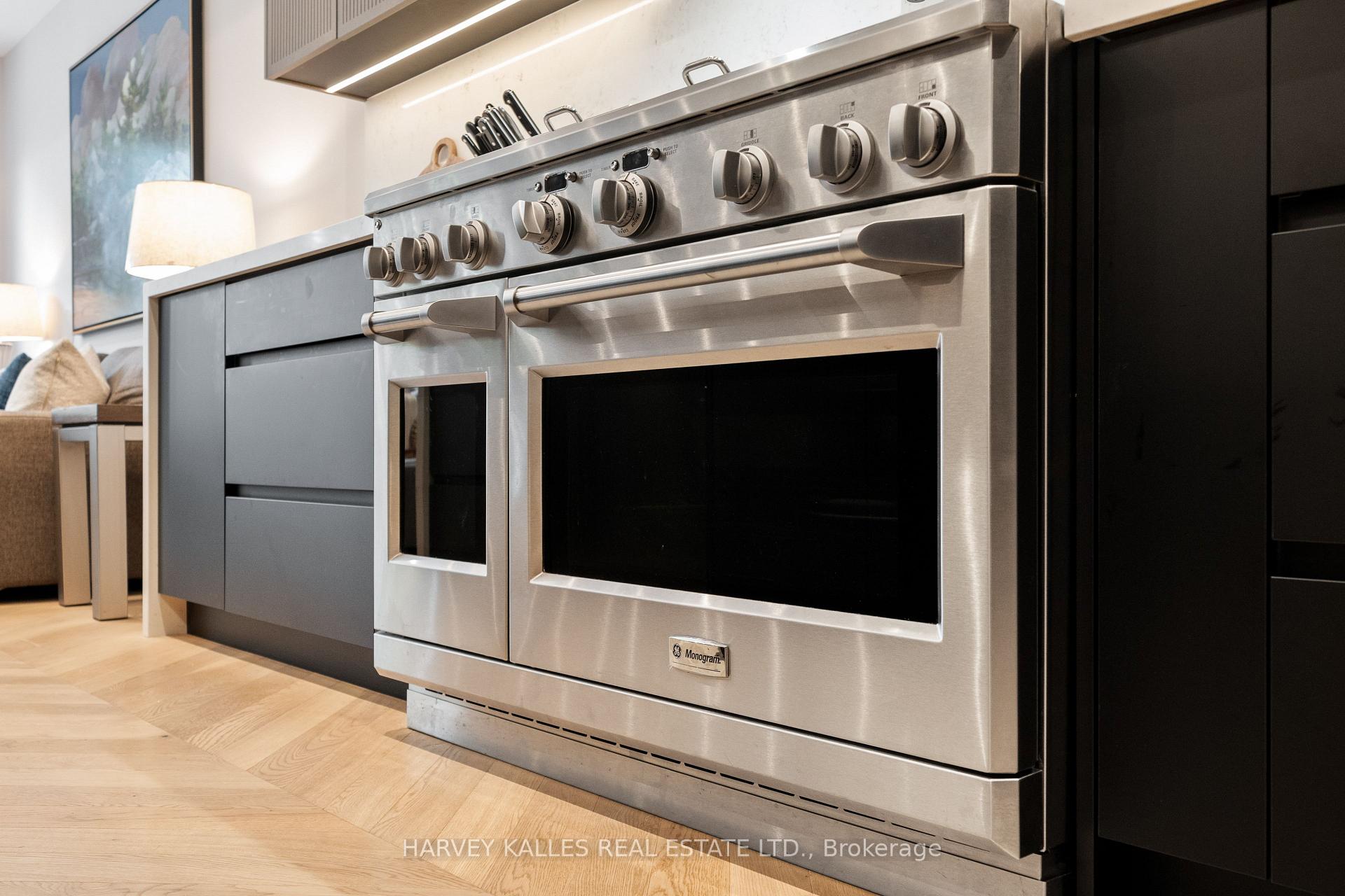 Photo 16 of 84 Florence Avenue, North York, Lansing-Westgate — HOMEH