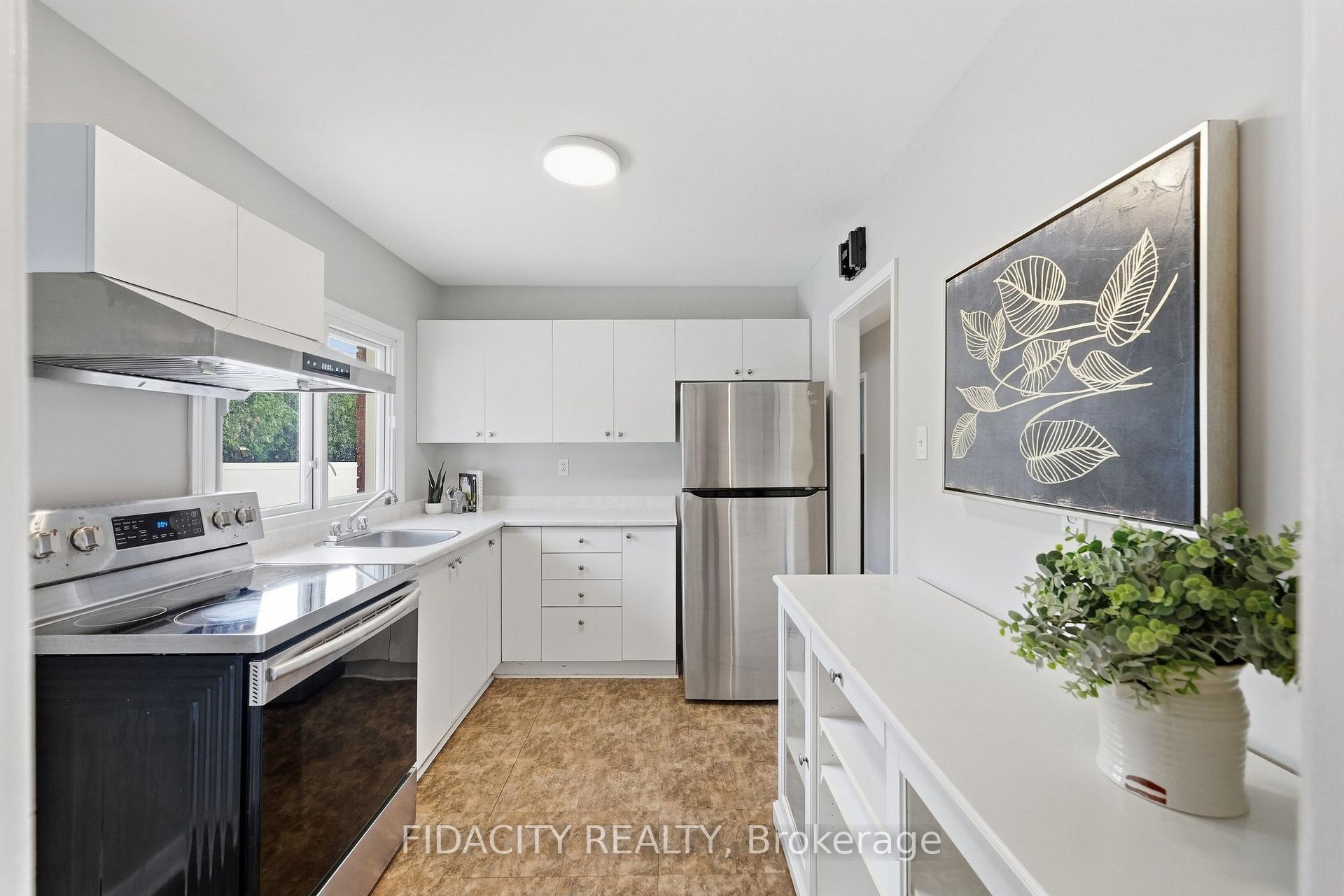 Photo 12 of 34 Stinson Avenue, Ottawa, Lynwood Village — HOMEH
