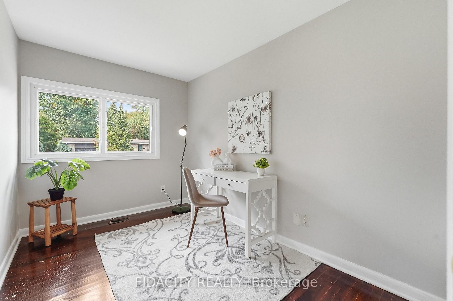 Photo 16 of 34 Stinson Avenue, Ottawa, Lynwood Village — HOMEH