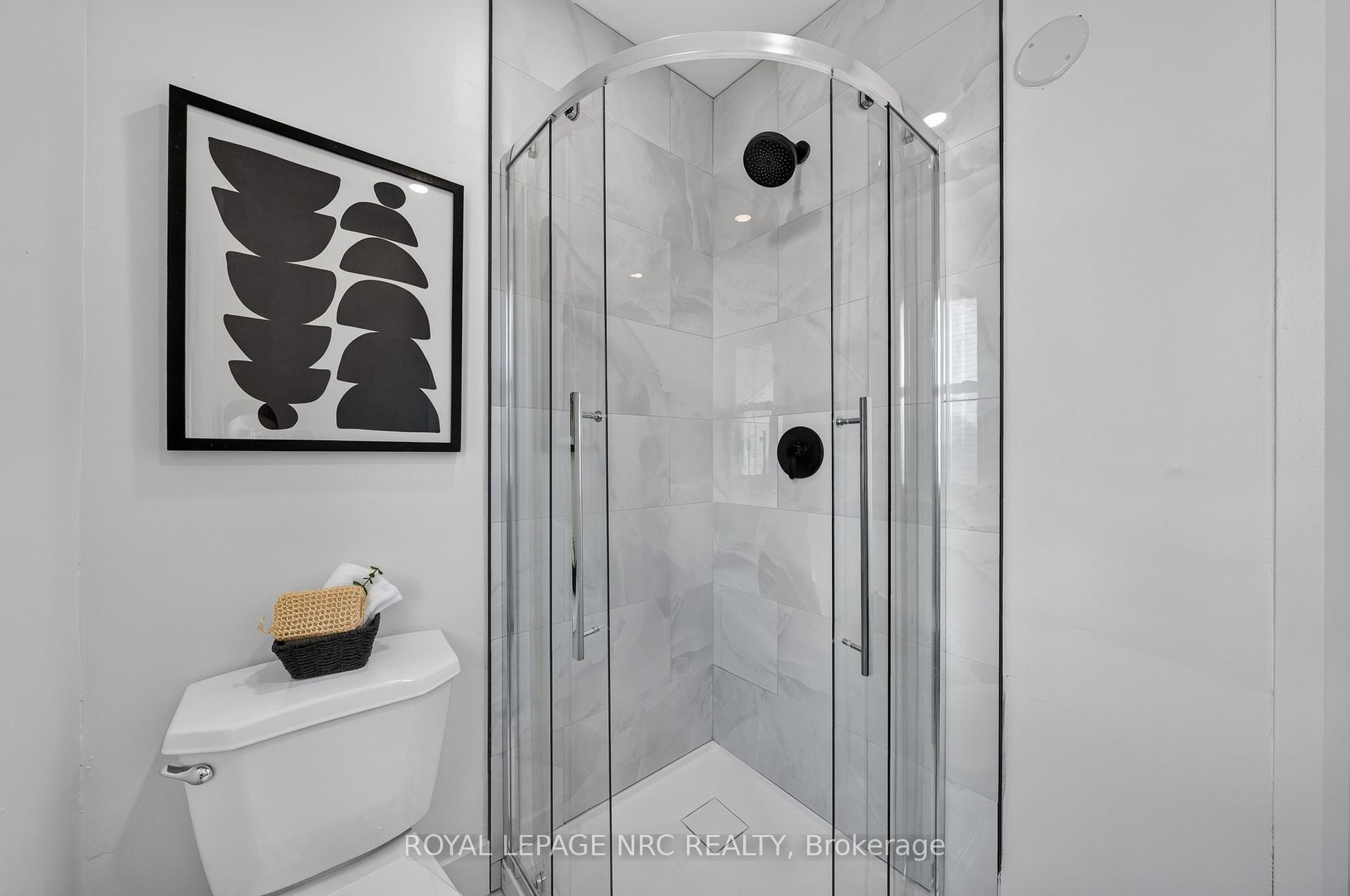 Photo 28 of 12 Admiral Road, St. Catharines, Secord Woods — HOMEH