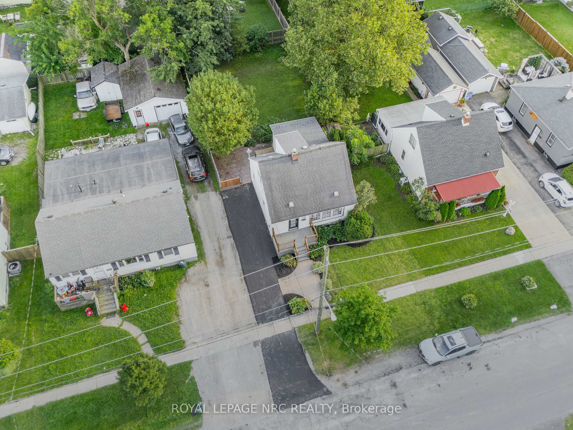 Photo 42 of 12 Admiral Road, St. Catharines, Secord Woods — HOMEH
