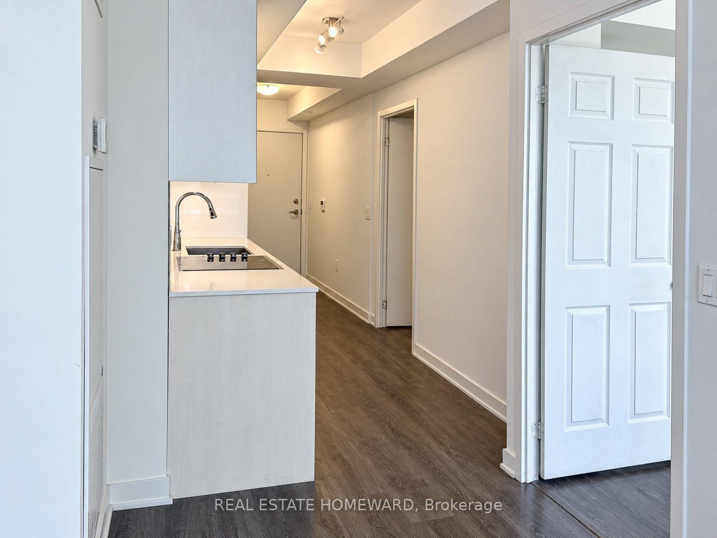 Photo 4 of Unit 1405, 99 Broadway Avenue, Toronto, Mount Pleasant West — HOMEH